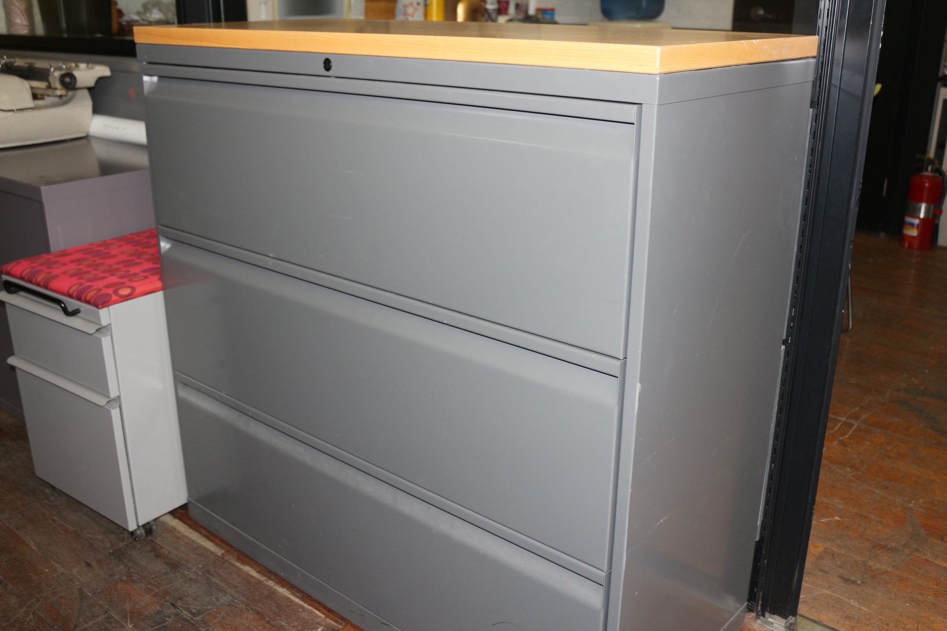 Knoll 42″ Maple Top 3-Drawer File Cabinet