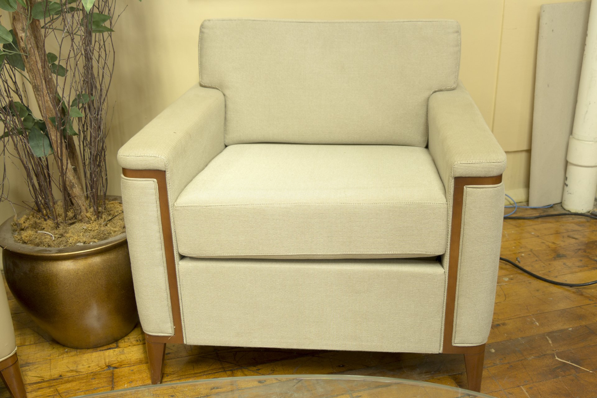 Bernhardt Beige Pattern Fabric Club Chairs