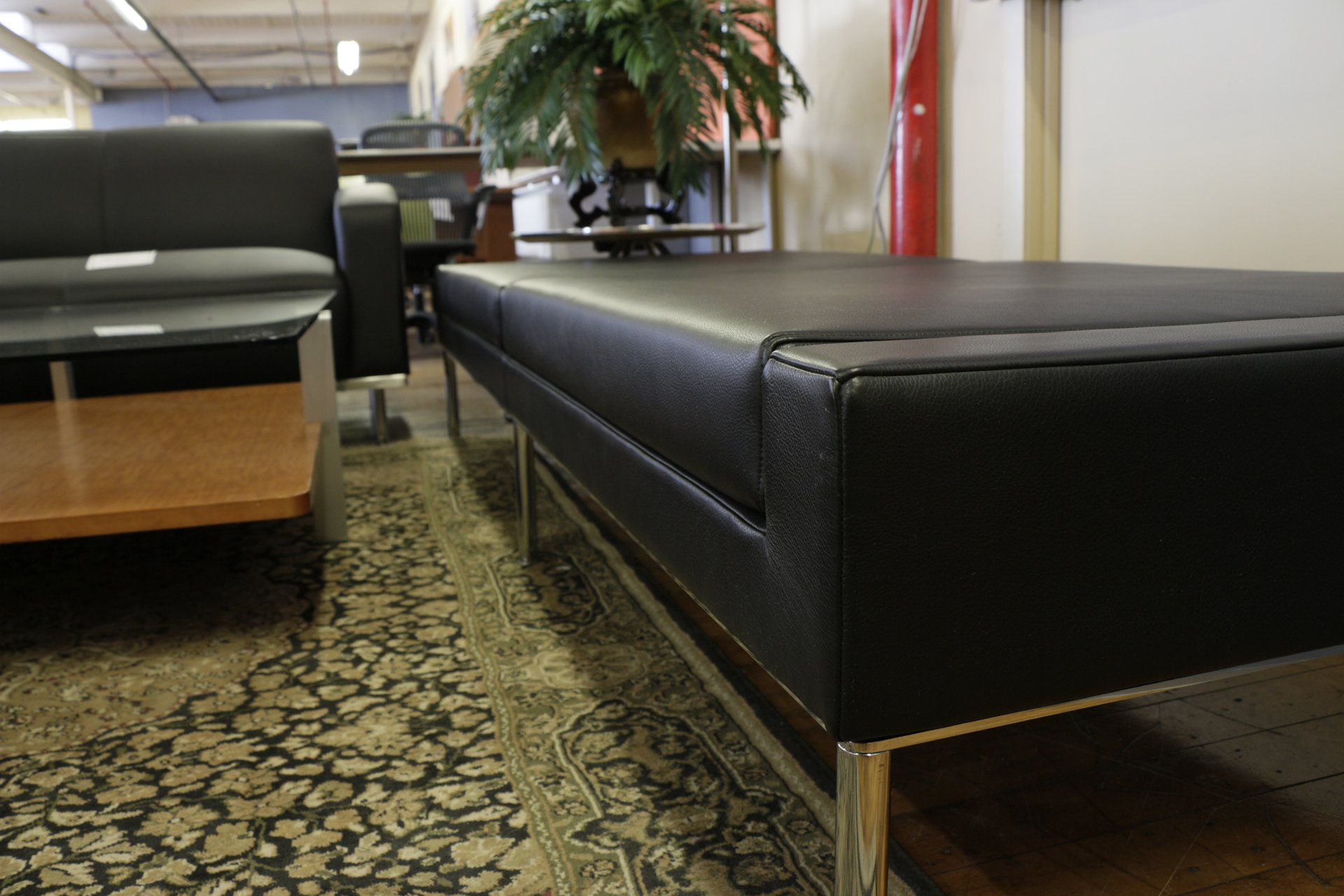 Keilhauer Dario Black Leather Bench