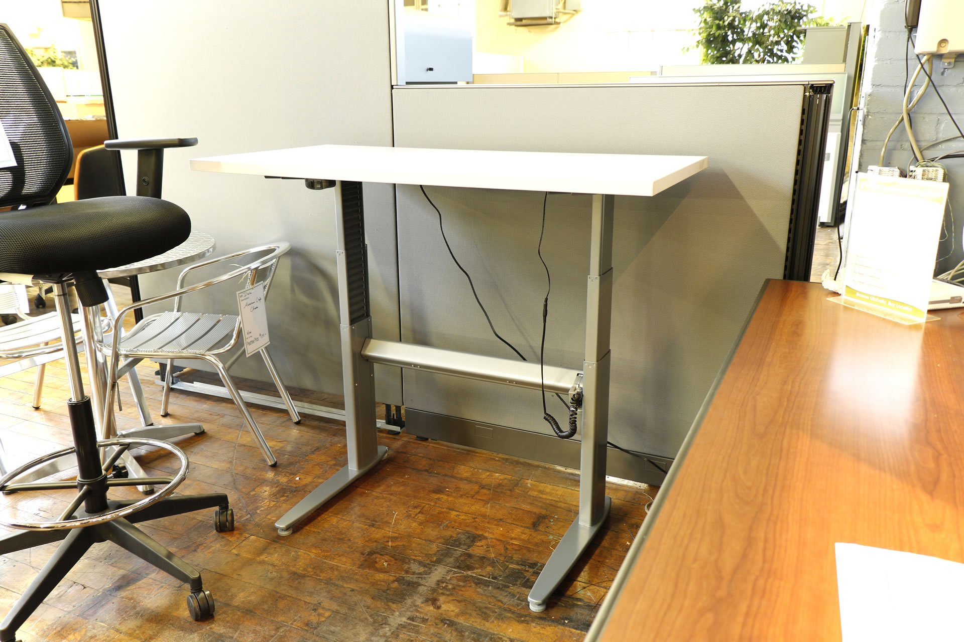 Motorized Adjustable Height Standing Desks