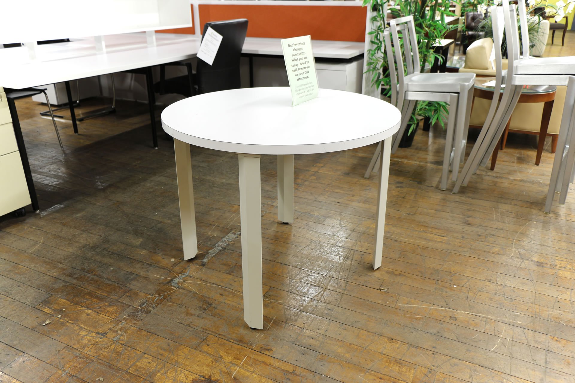 Knoll White Round Tables, 36″ & 42″
