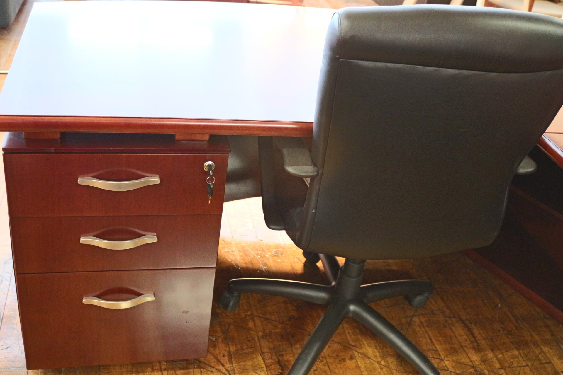 peartreeofficefurniture_peartreeofficefurniture_img_0482.jpg