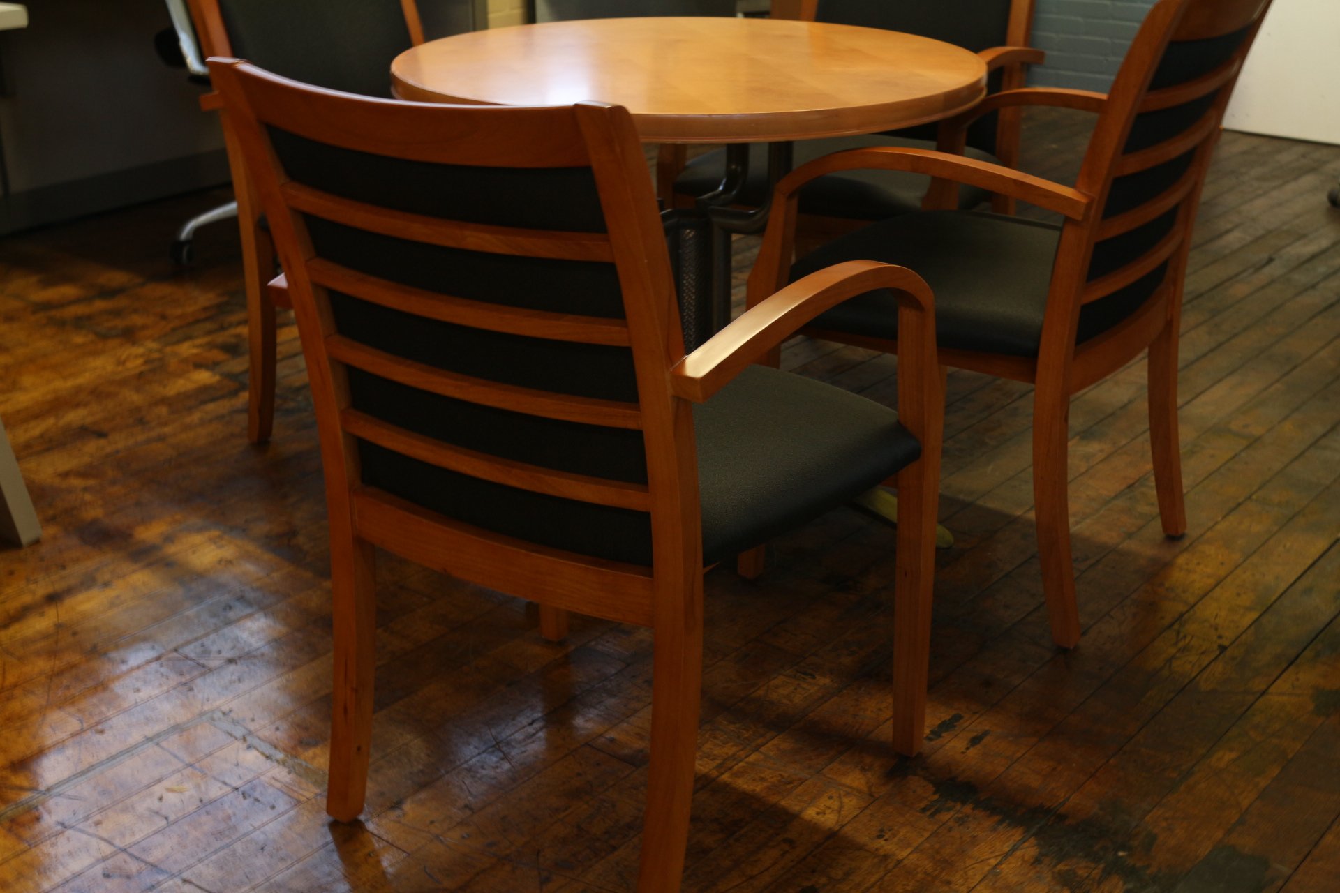 peartreeofficefurniture_peartreeofficefurniture_img_0814.jpg