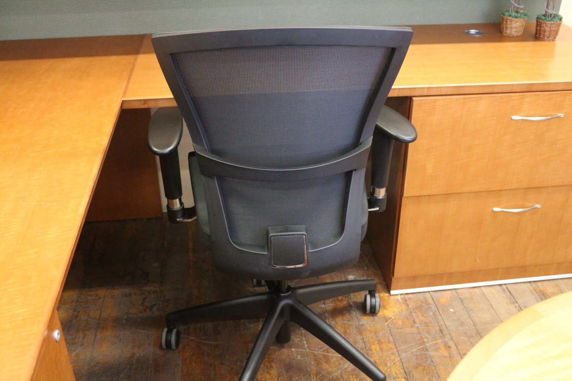 peartreeofficefurniture_peartreeofficefurniture_img_0904.jpg