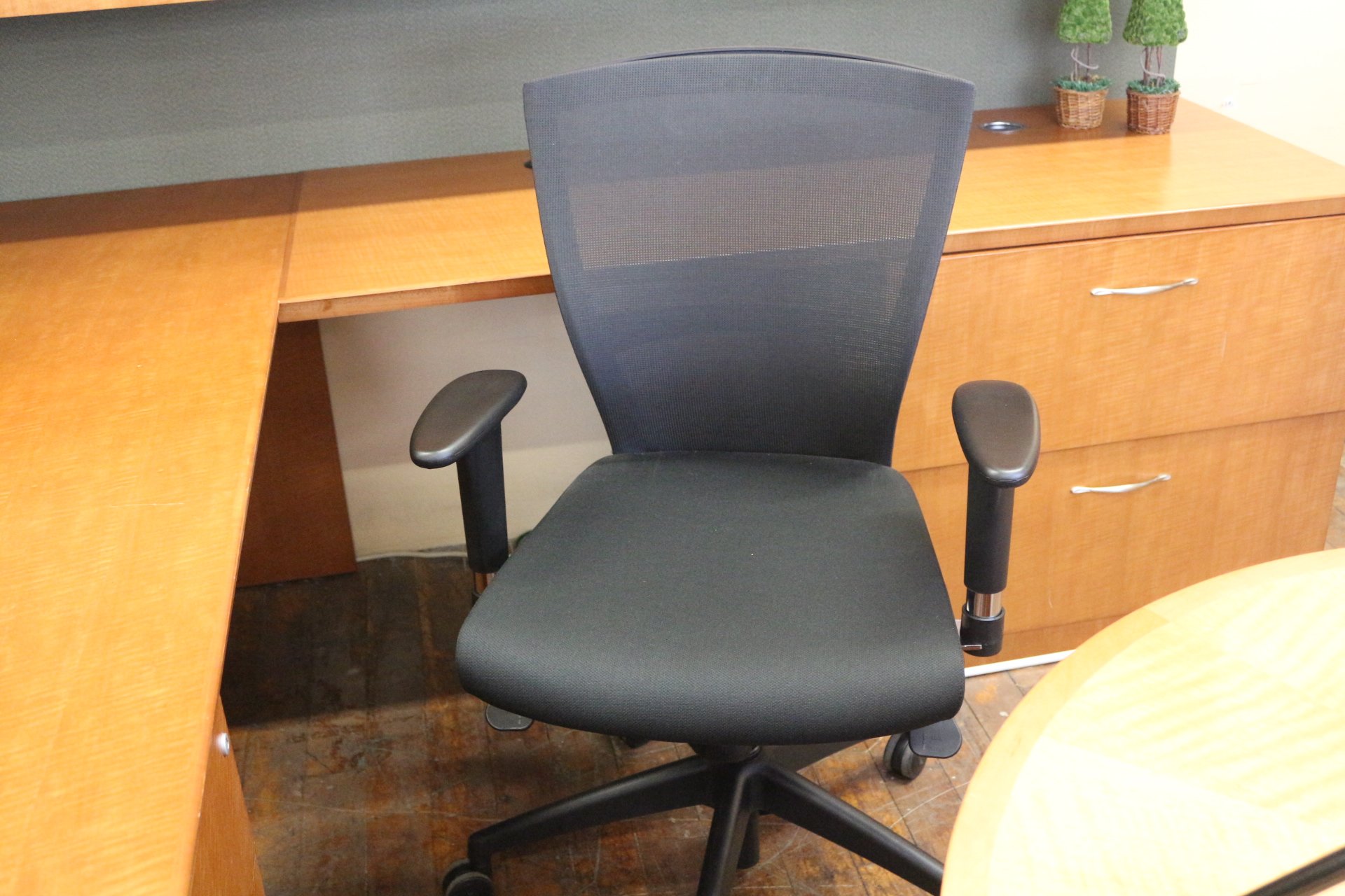 peartreeofficefurniture_peartreeofficefurniture_img_0905.jpg