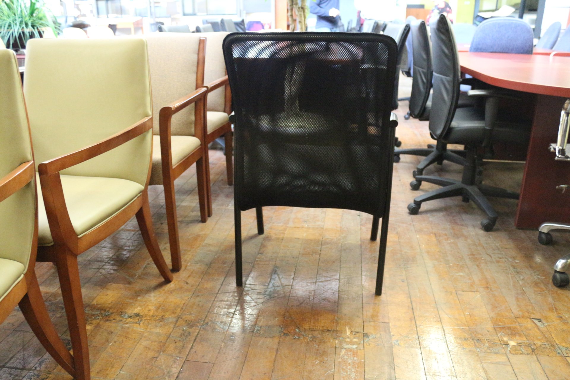 peartreeofficefurniture_peartreeofficefurniture_img_0916.jpg