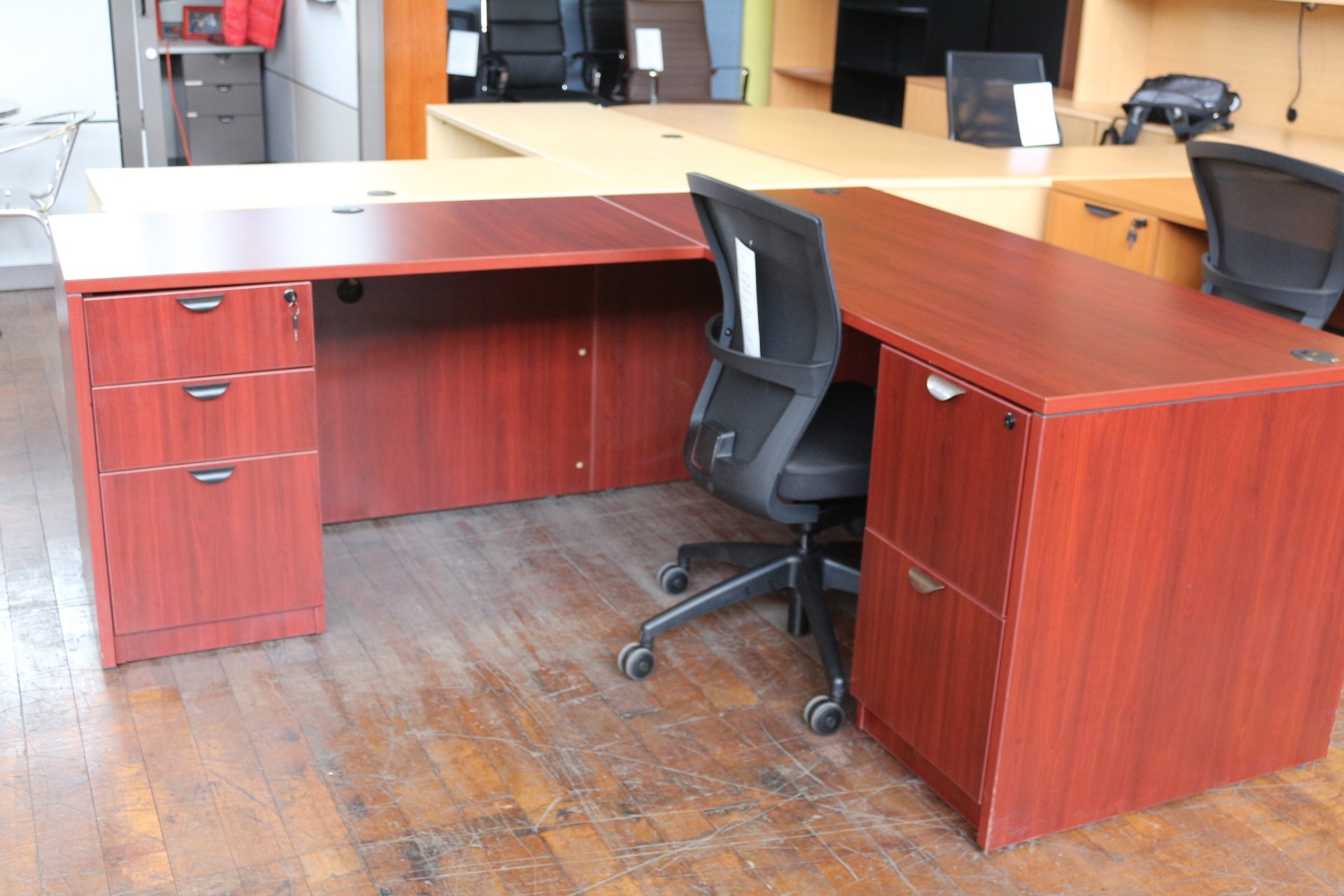 peartreeofficefurniture_peartreeofficefurniture_img_1009.jpg