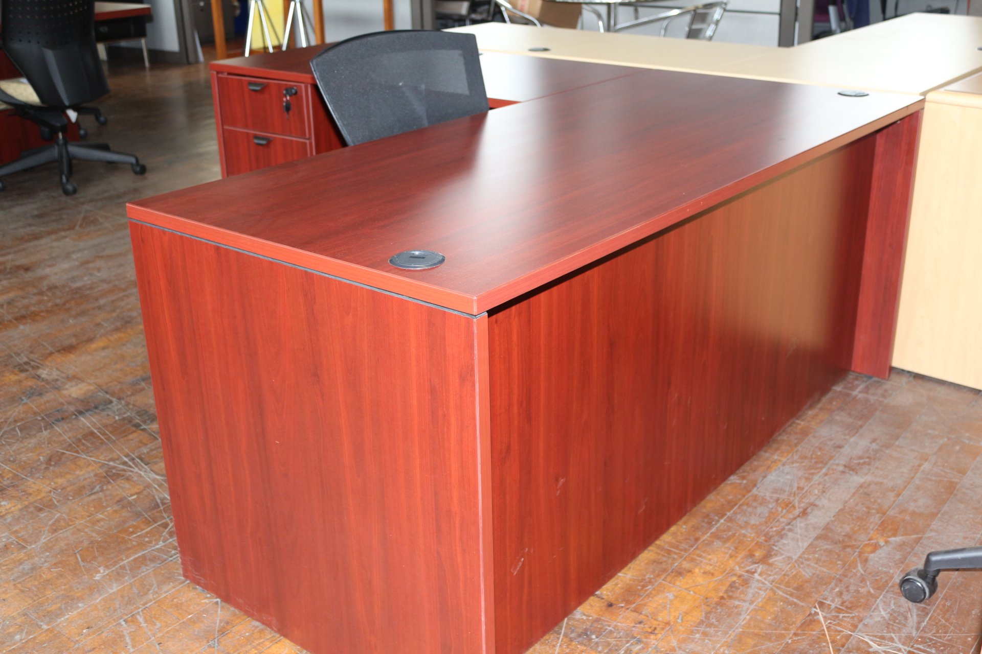 peartreeofficefurniture_peartreeofficefurniture_img_1010.jpg