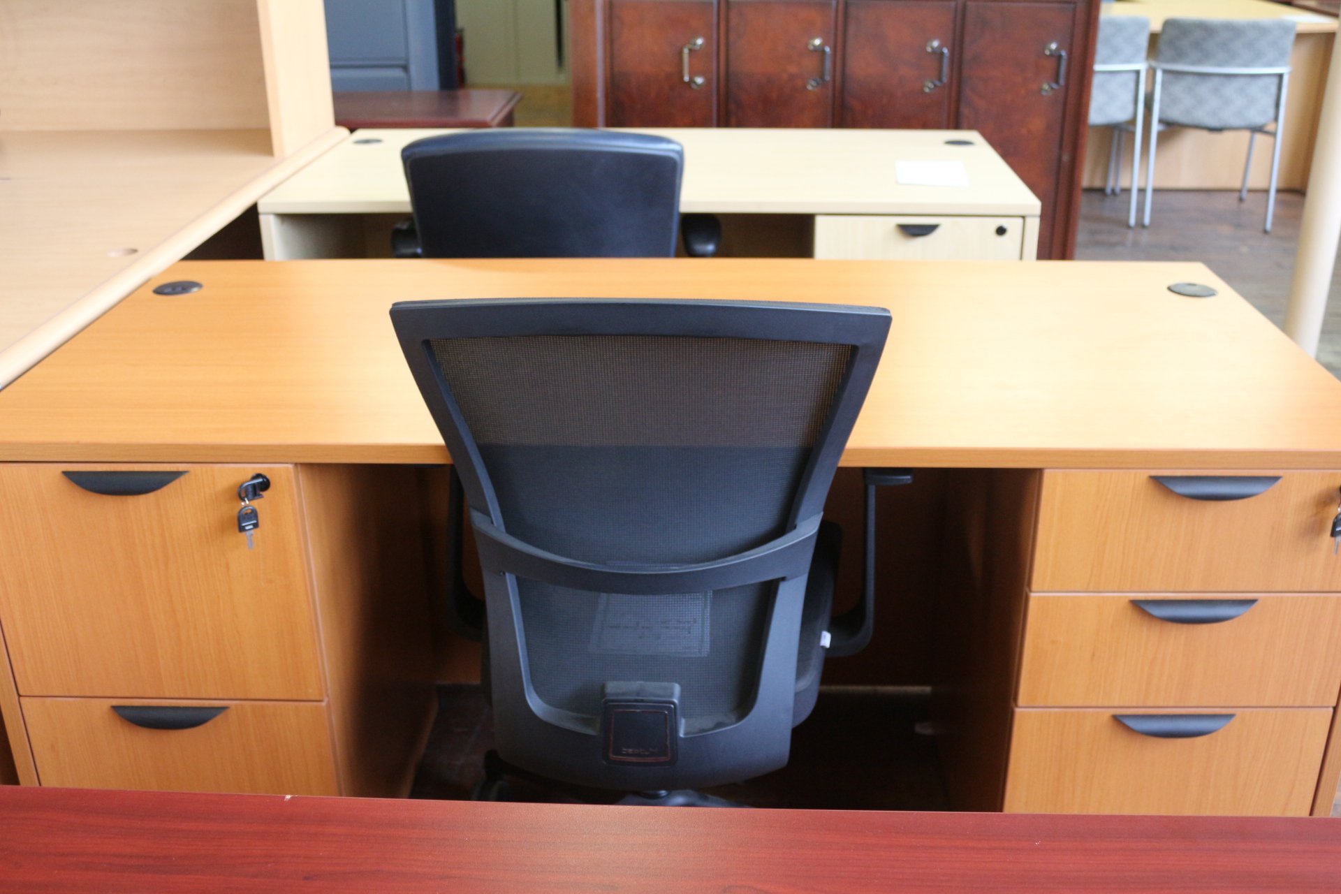 peartreeofficefurniture_peartreeofficefurniture_img_1013.jpg