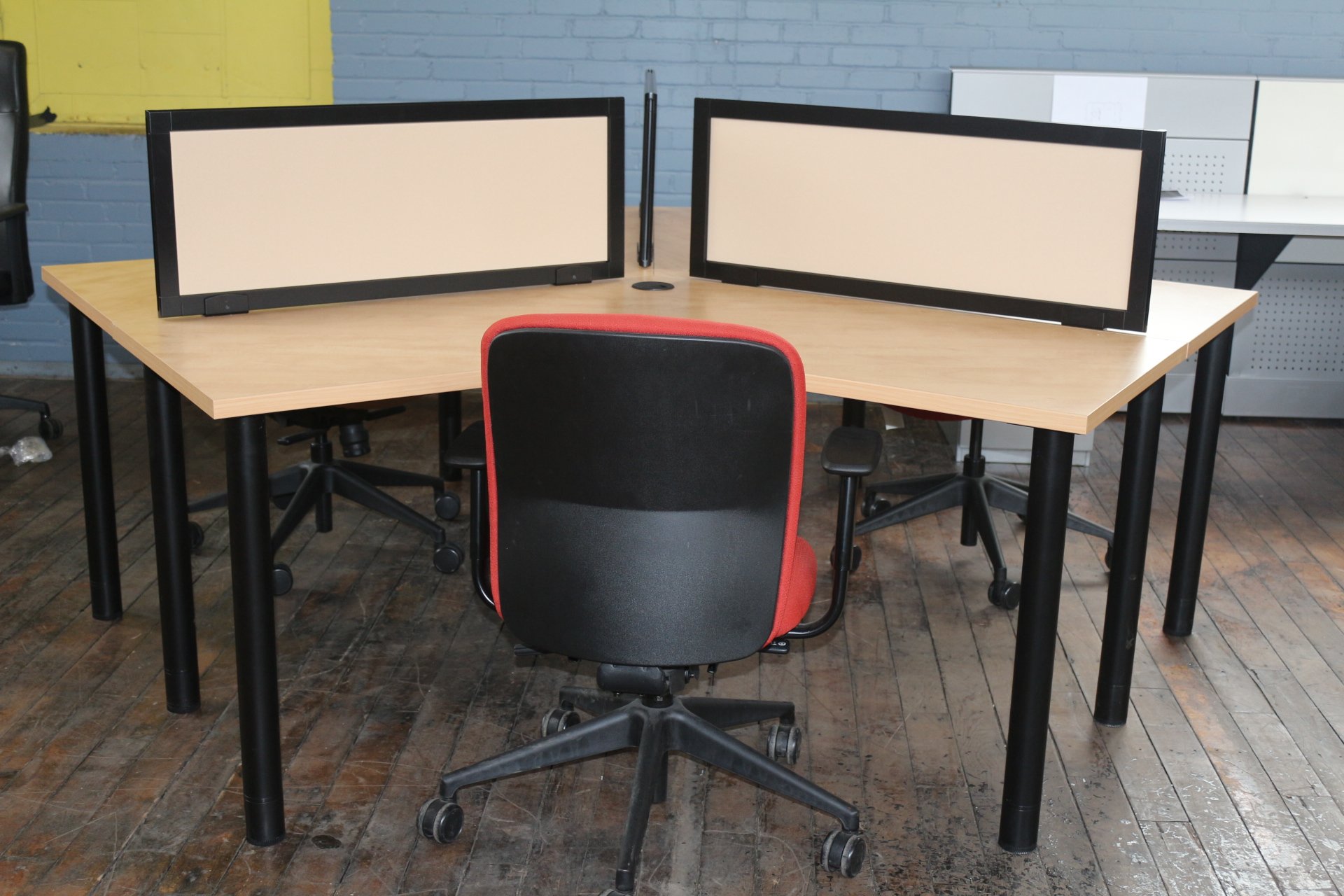 peartreeofficefurniture_peartreeofficefurniture_img_6207.jpg