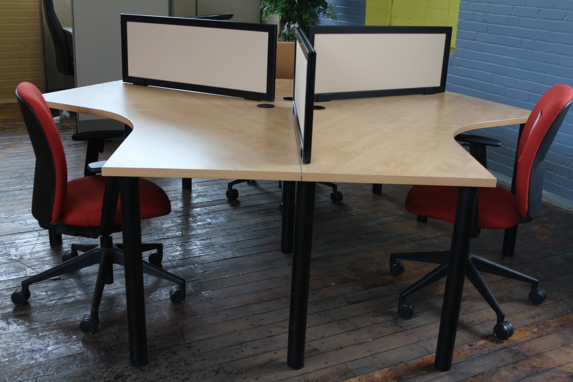 peartreeofficefurniture_peartreeofficefurniture_img_6209.jpg
