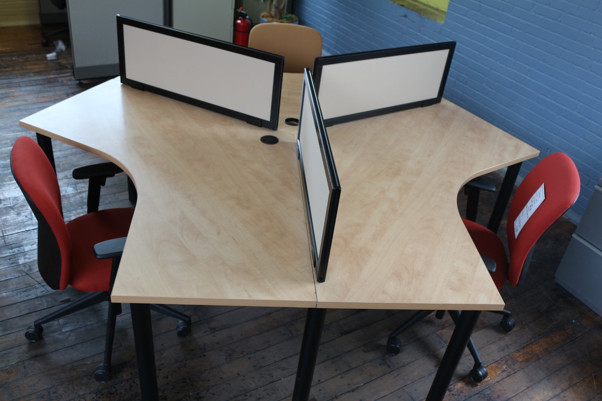 peartreeofficefurniture_peartreeofficefurniture_img_6210.jpg