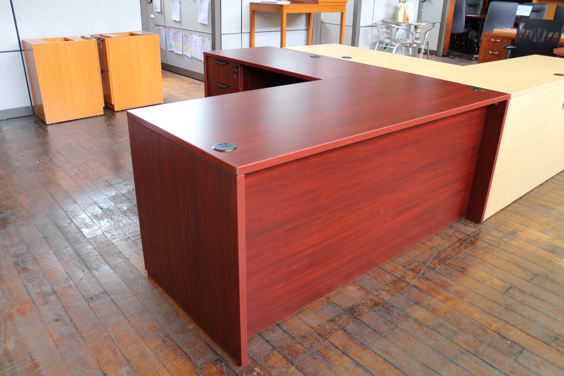 peartreeofficefurniture_peartreeofficefurniture_img_6835.jpg