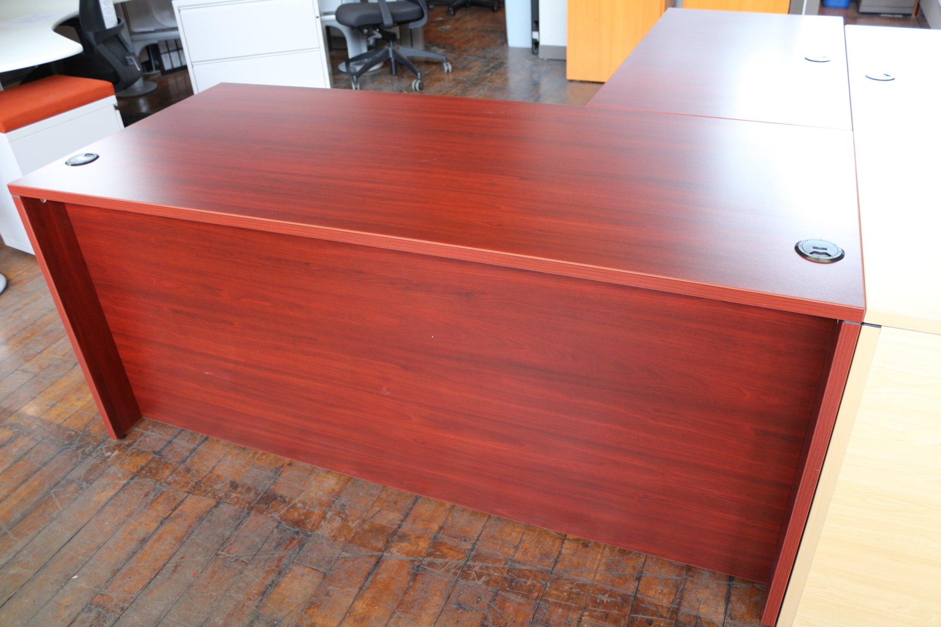 peartreeofficefurniture_peartreeofficefurniture_img_6839.jpg
