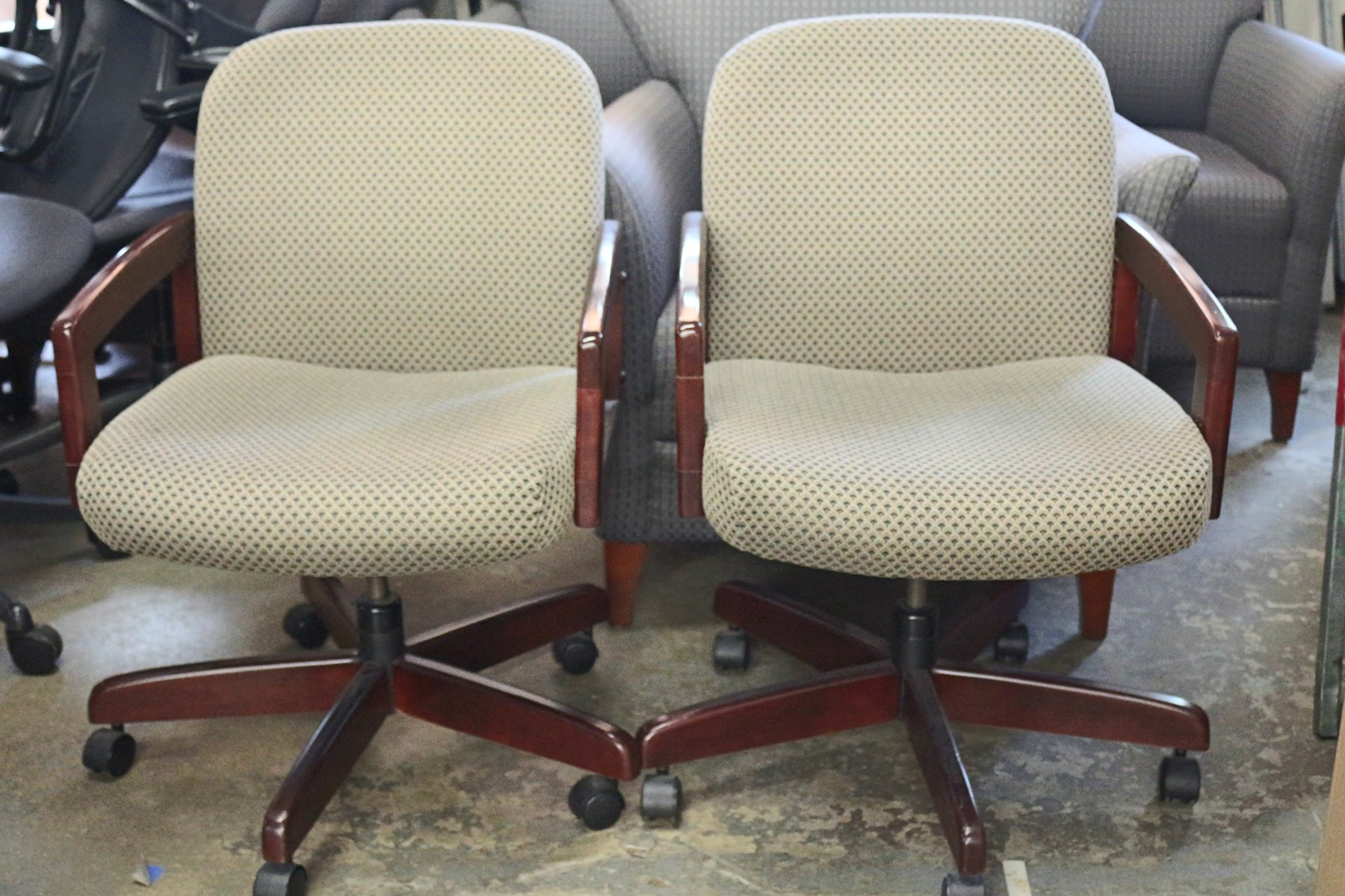peartreeofficefurniture_peartreeofficefurniture_img_7462.jpg