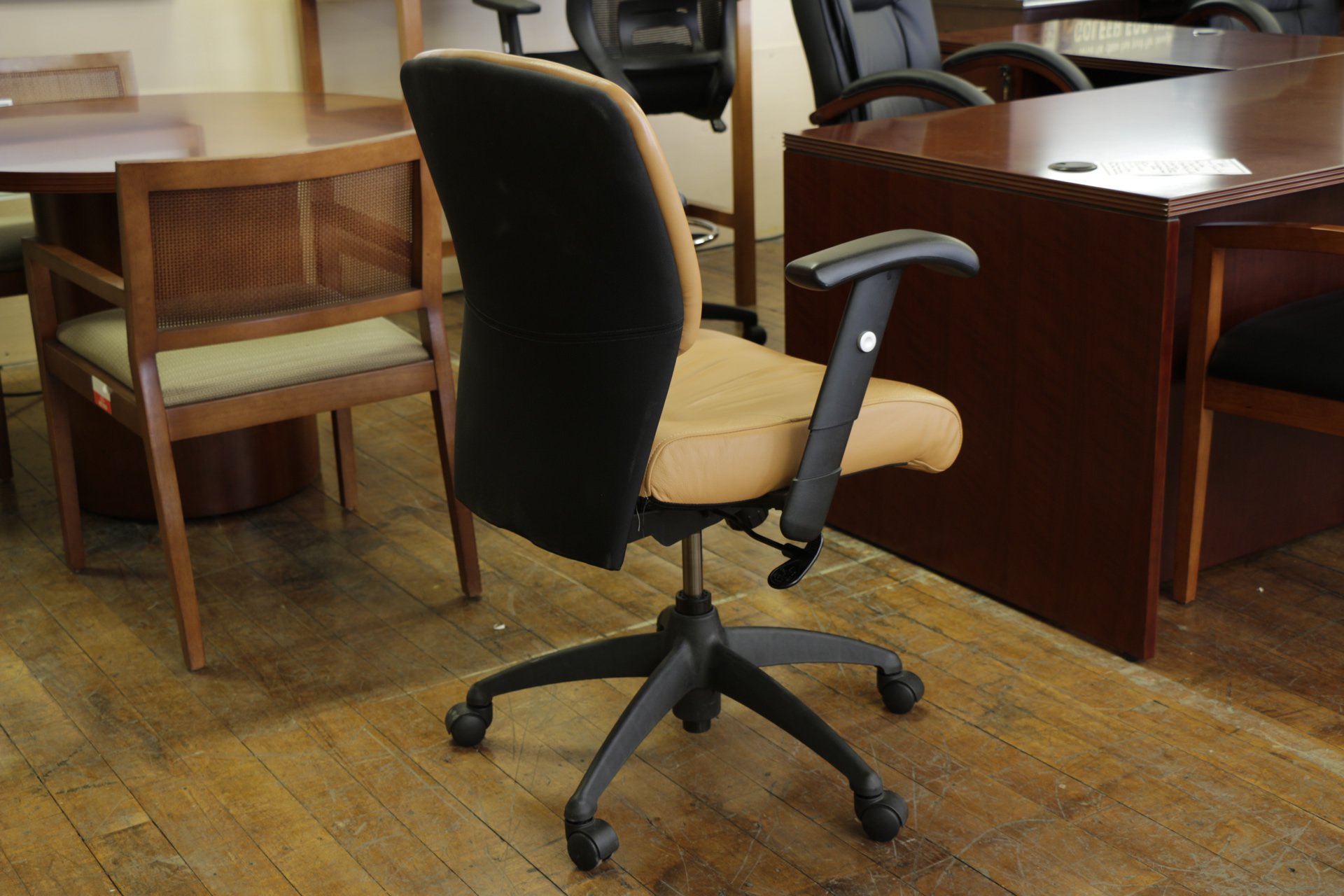 peartreeofficefurniture_peartreeofficefurniture_mg_3819.jpg
