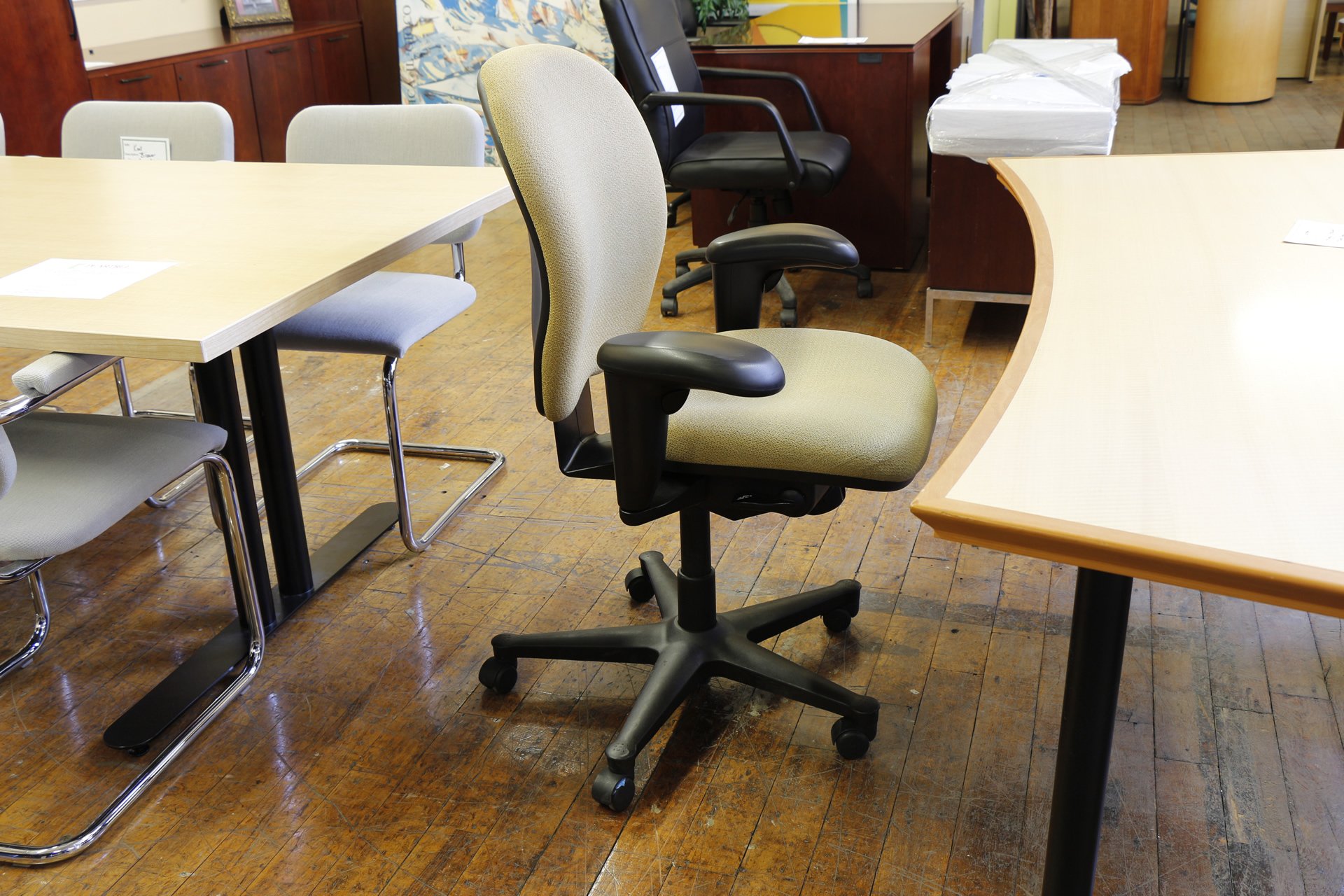 peartreeofficefurniture_peartreeofficefurniture_mg_4106.jpg