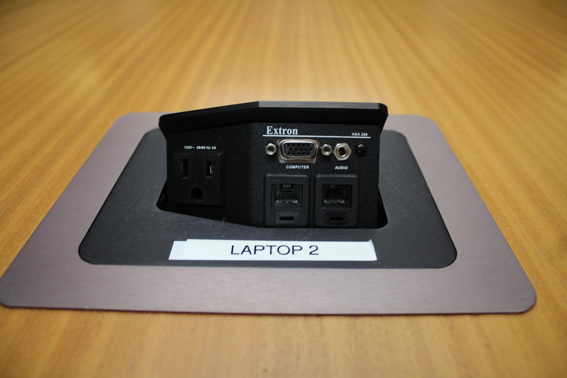 peartreeofficefurniture_peartreeofficefurniture_nienkamper-rec-14-conference-table4.jpg