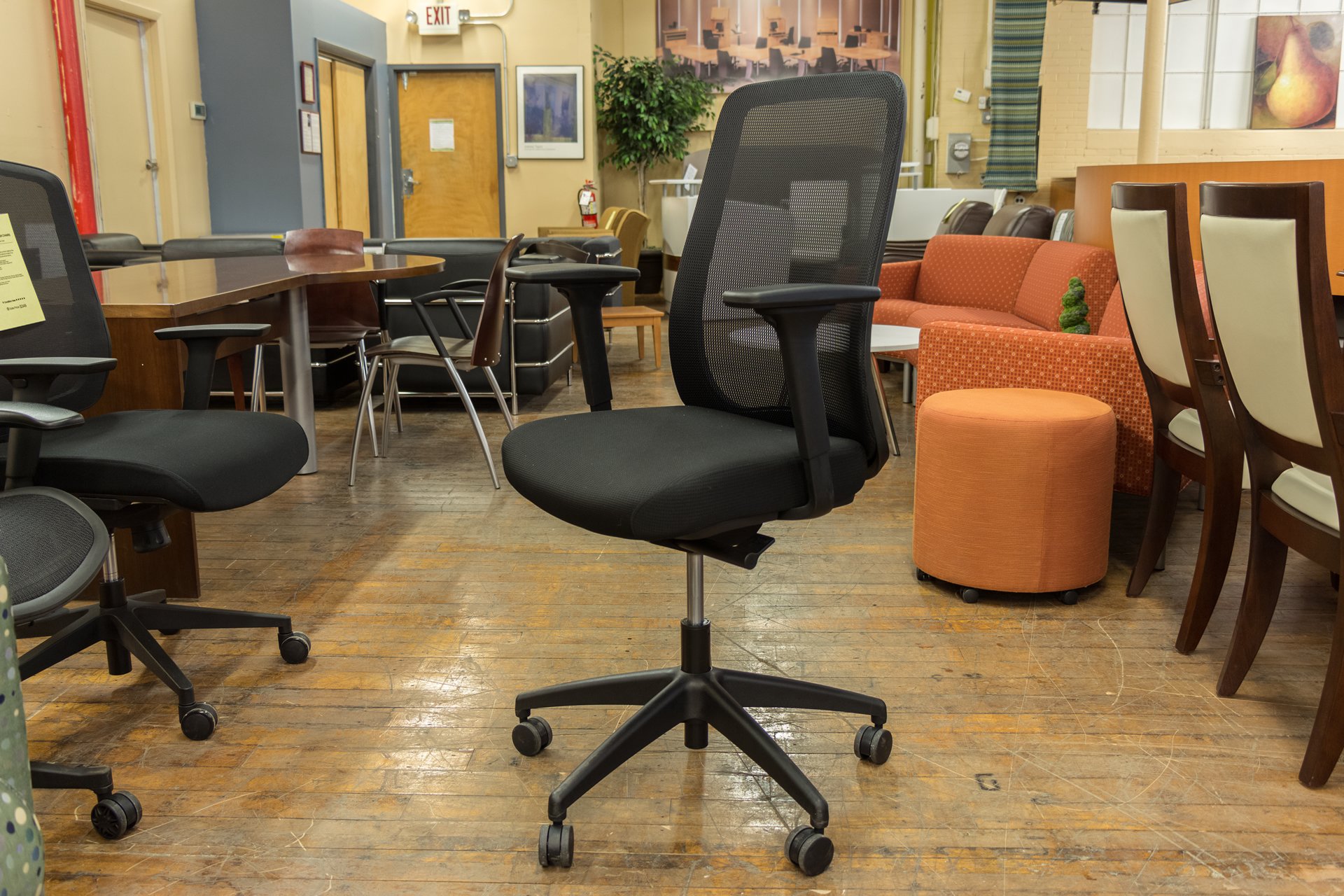 peartreeofficefurniture_peartreeofficefurniture_peartreeofficefurniture_ais-bolton-mesh-back-task-chairs-2.jpg