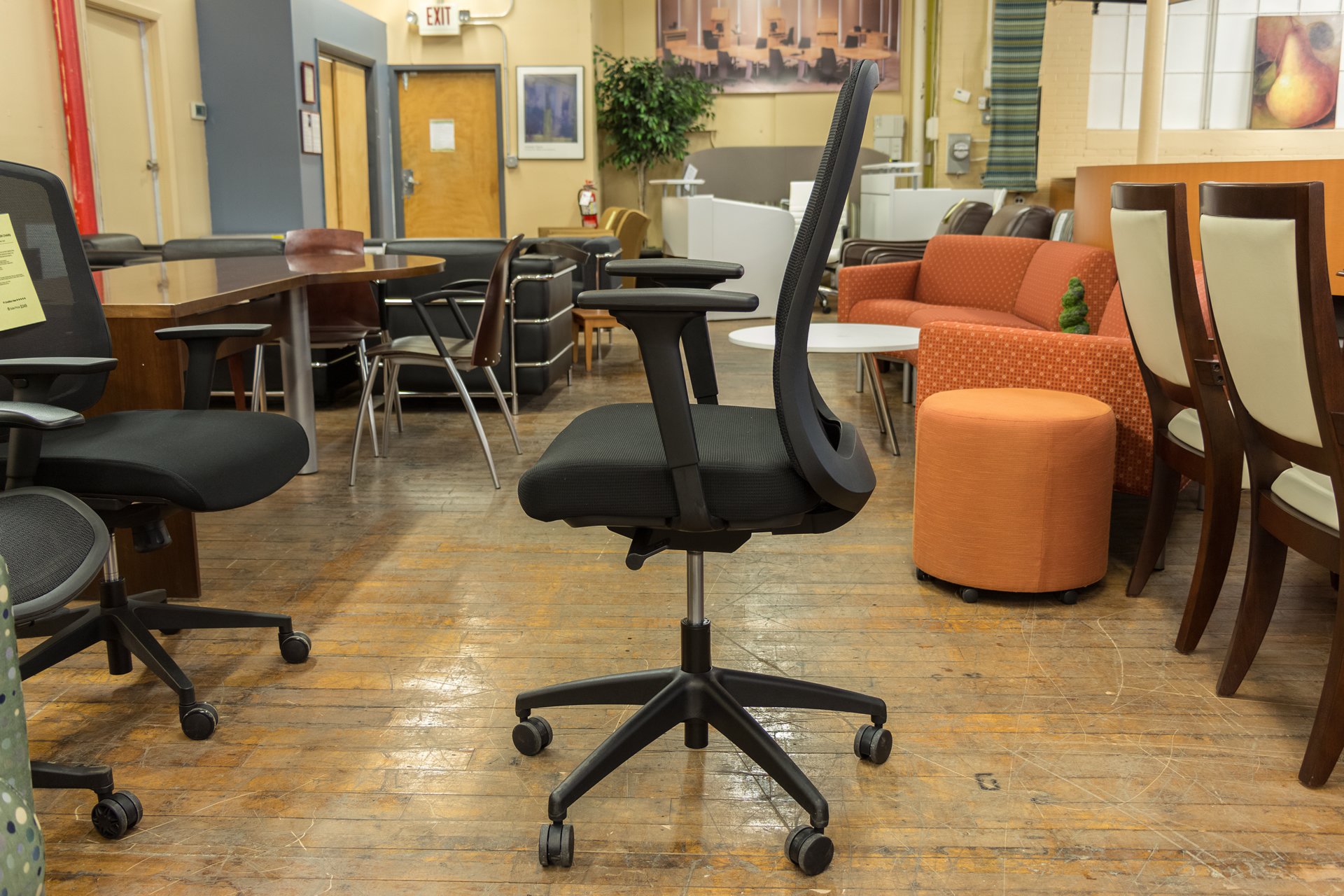 peartreeofficefurniture_peartreeofficefurniture_peartreeofficefurniture_ais-bolton-mesh-back-task-chairs-3.jpg