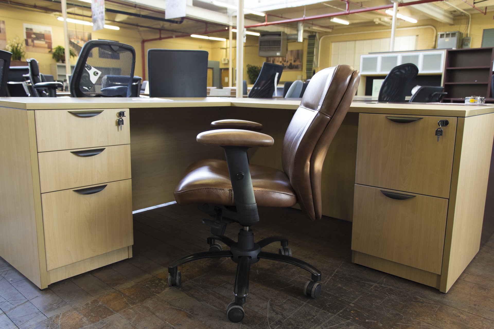 peartreeofficefurniture_peartreeofficefurniture_peartreeofficefurniture_bradington-young-executive-swivel-tilt-chairs-2.jpg