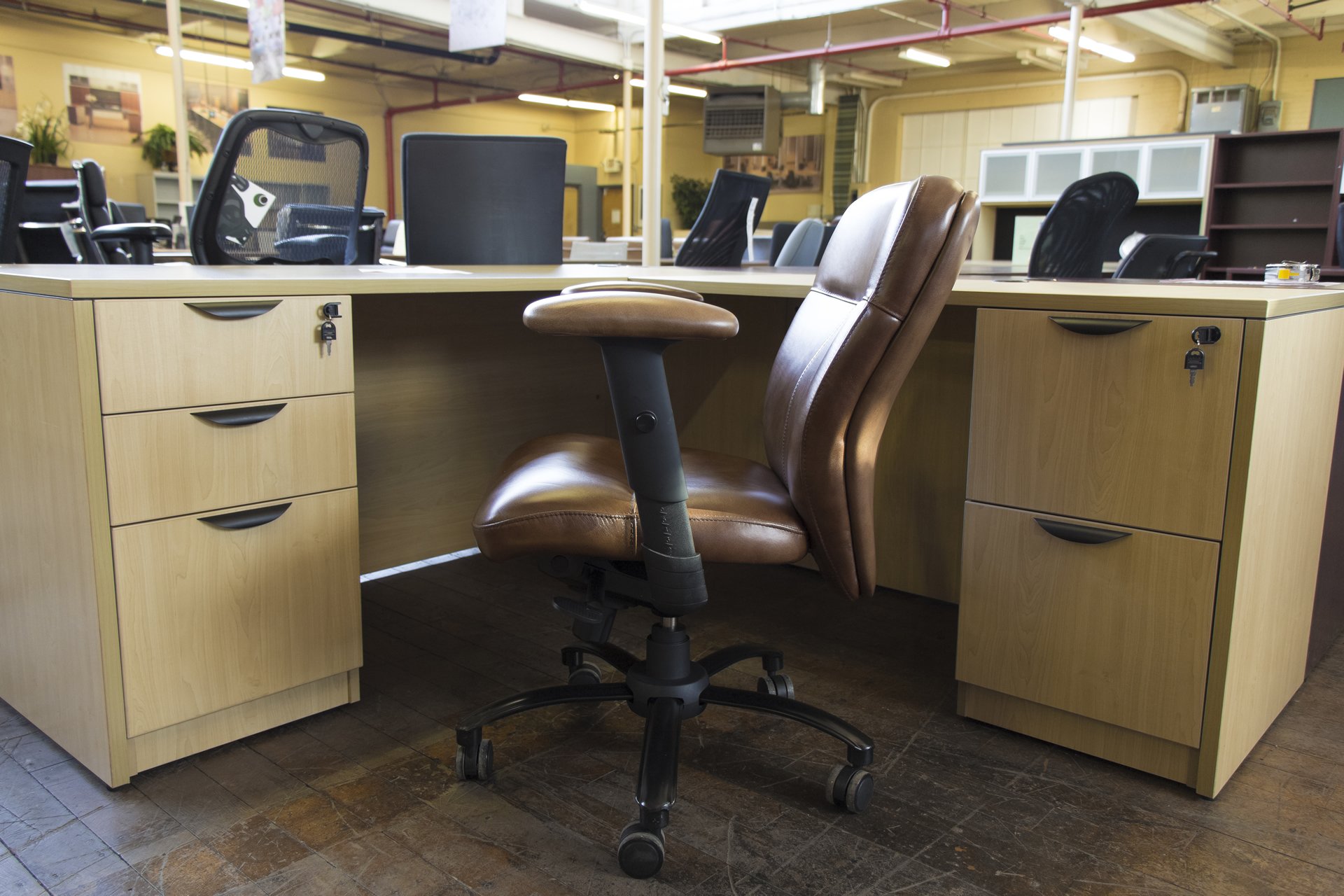 peartreeofficefurniture_peartreeofficefurniture_peartreeofficefurniture_bradington-young-executive-swivel-tilt-chairs-3.jpg