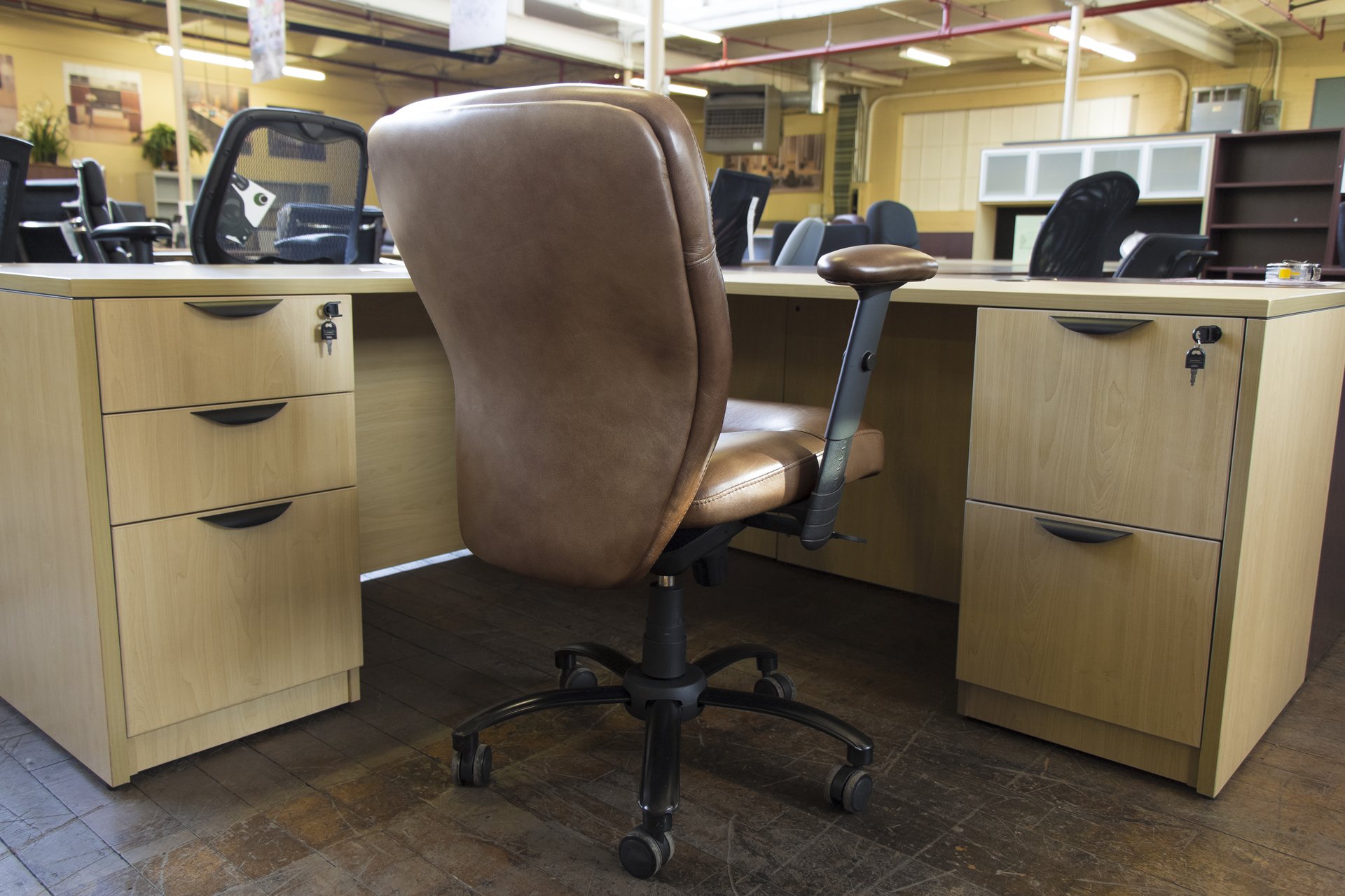 peartreeofficefurniture_peartreeofficefurniture_peartreeofficefurniture_bradington-young-executive-swivel-tilt-chairs-9.jpg