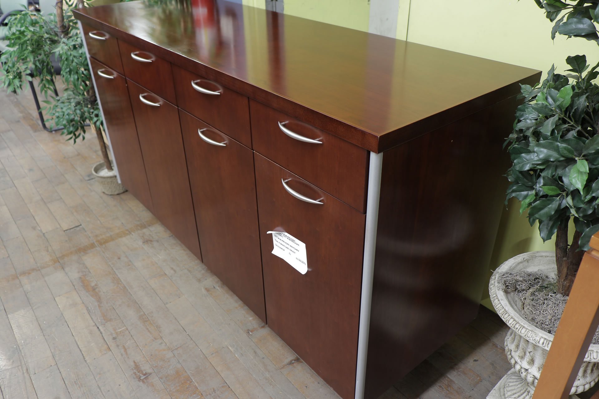 peartreeofficefurniture_peartreeofficefurniture_peartreeofficefurniture_cherry-credenza5.jpg