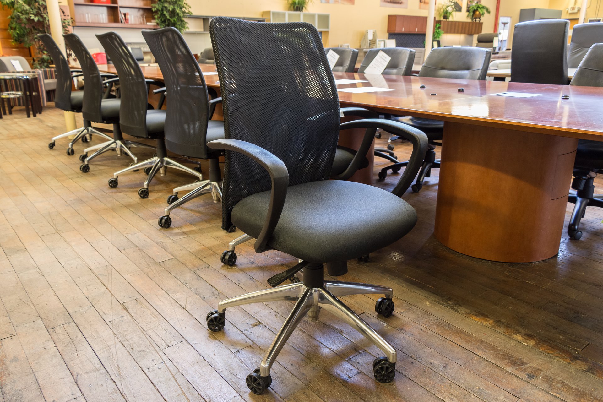 peartreeofficefurniture_peartreeofficefurniture_peartreeofficefurniture_compel-argos-conference-chairs-1.jpg