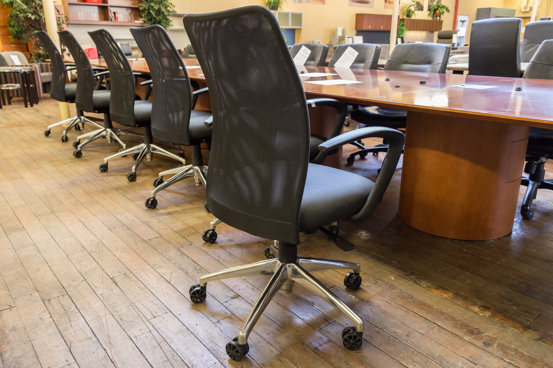 peartreeofficefurniture_peartreeofficefurniture_peartreeofficefurniture_compel-argos-conference-chairs-2.jpg