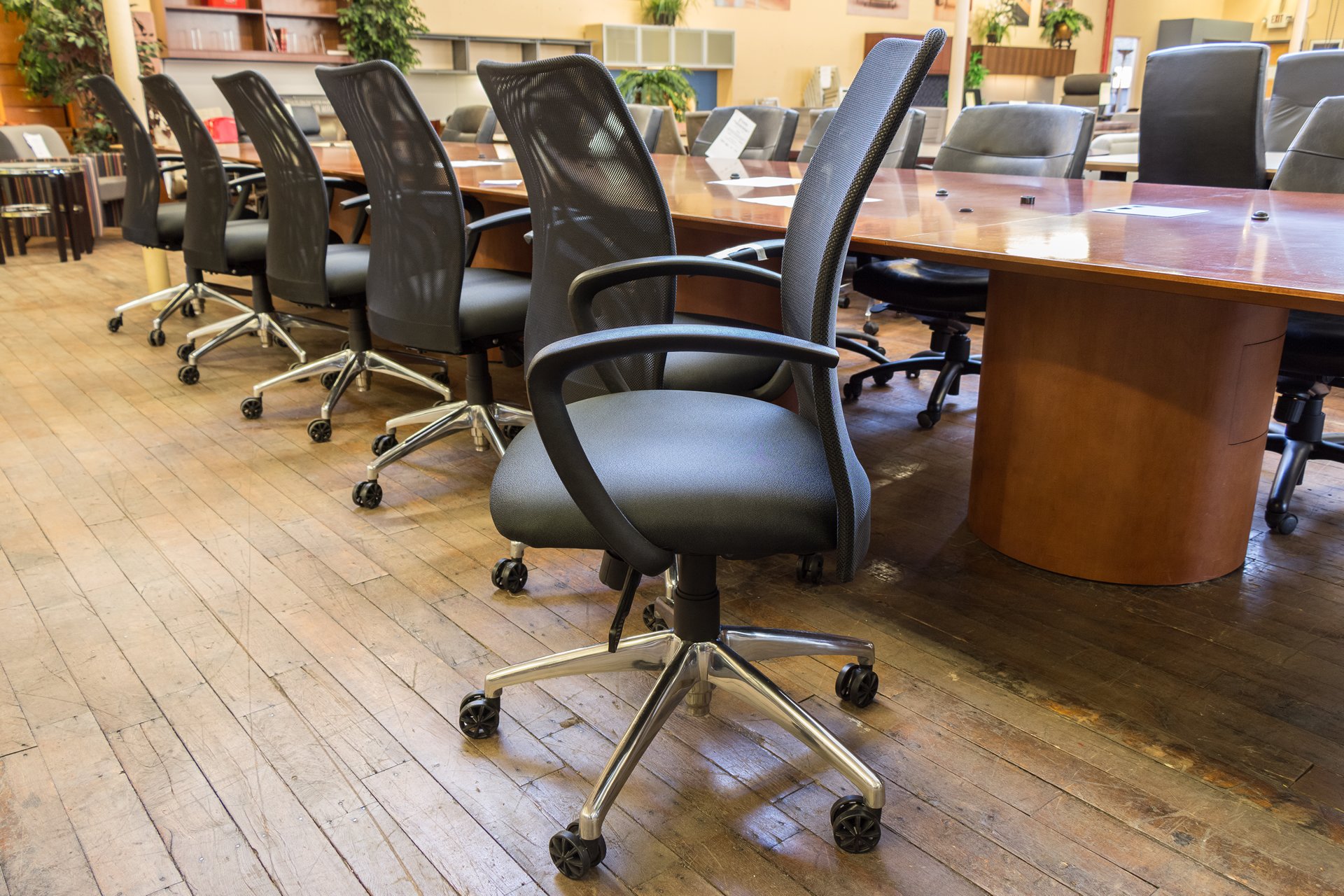peartreeofficefurniture_peartreeofficefurniture_peartreeofficefurniture_compel-argos-conference-chairs-5.jpg