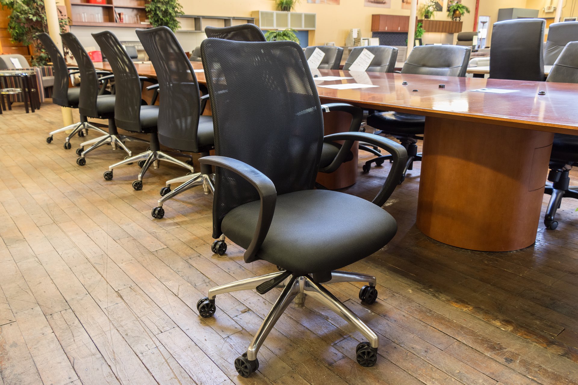 peartreeofficefurniture_peartreeofficefurniture_peartreeofficefurniture_compel-argos-conference-chairs.jpg