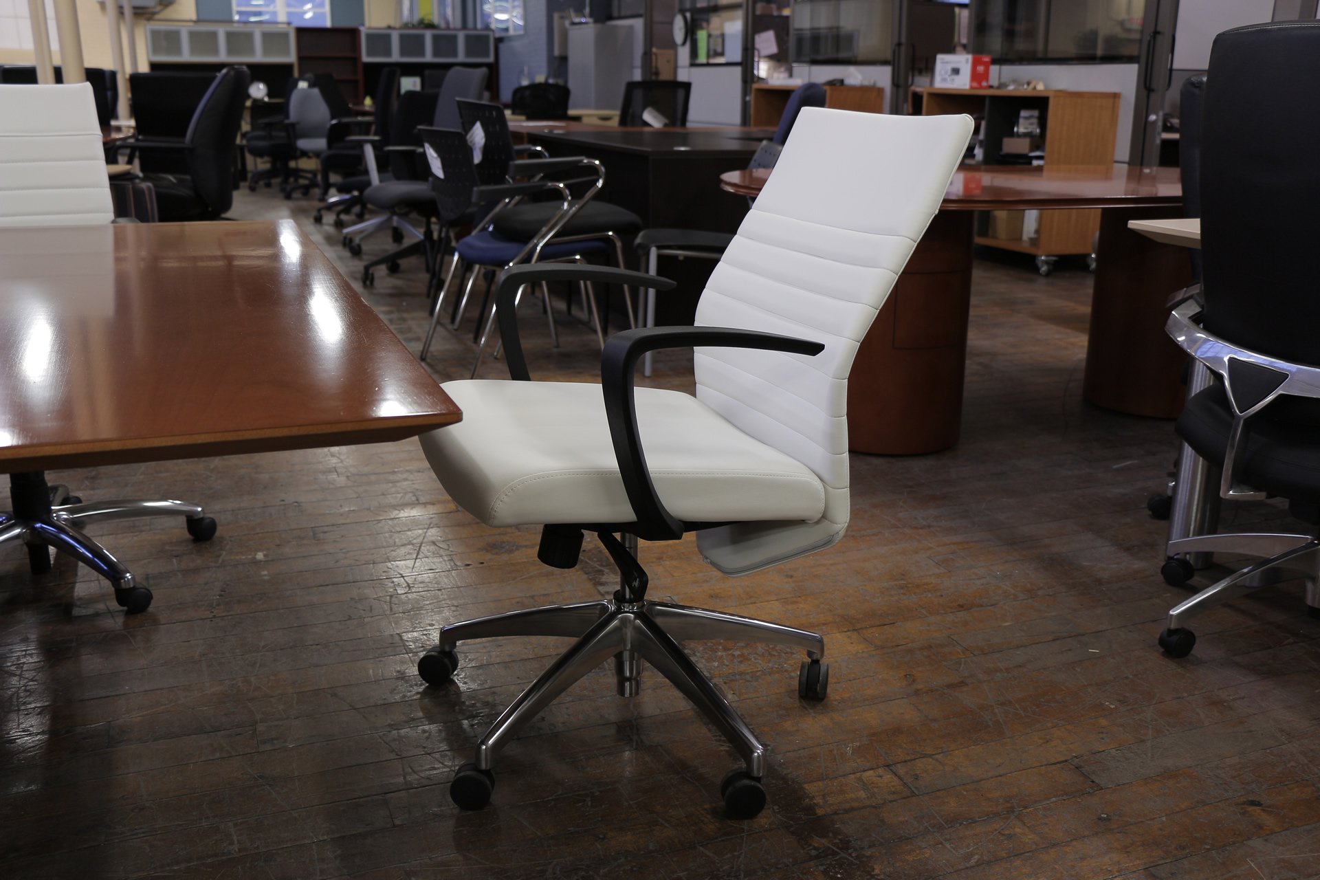 peartreeofficefurniture_peartreeofficefurniture_peartreeofficefurniture_compel-maxim-chairs-4.jpg