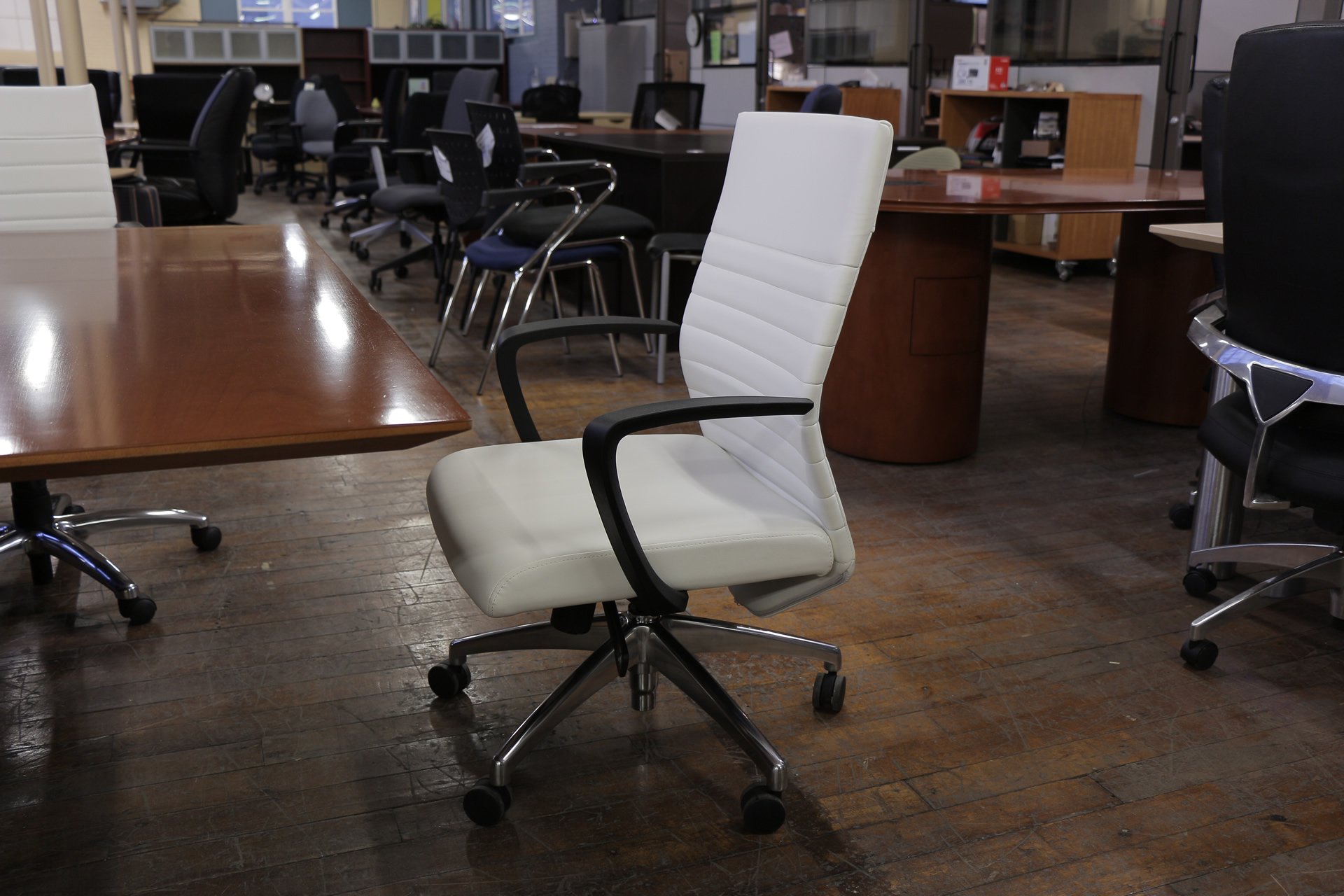 peartreeofficefurniture_peartreeofficefurniture_peartreeofficefurniture_compel-maxim-chairs-5.jpg