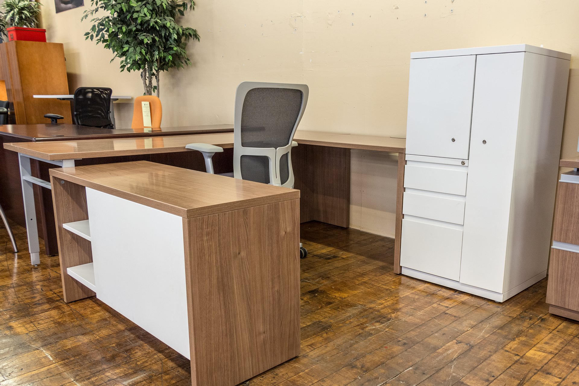 peartreeofficefurniture_peartreeofficefurniture_peartreeofficefurniture_haworth-masters-desk-suite-6.jpg