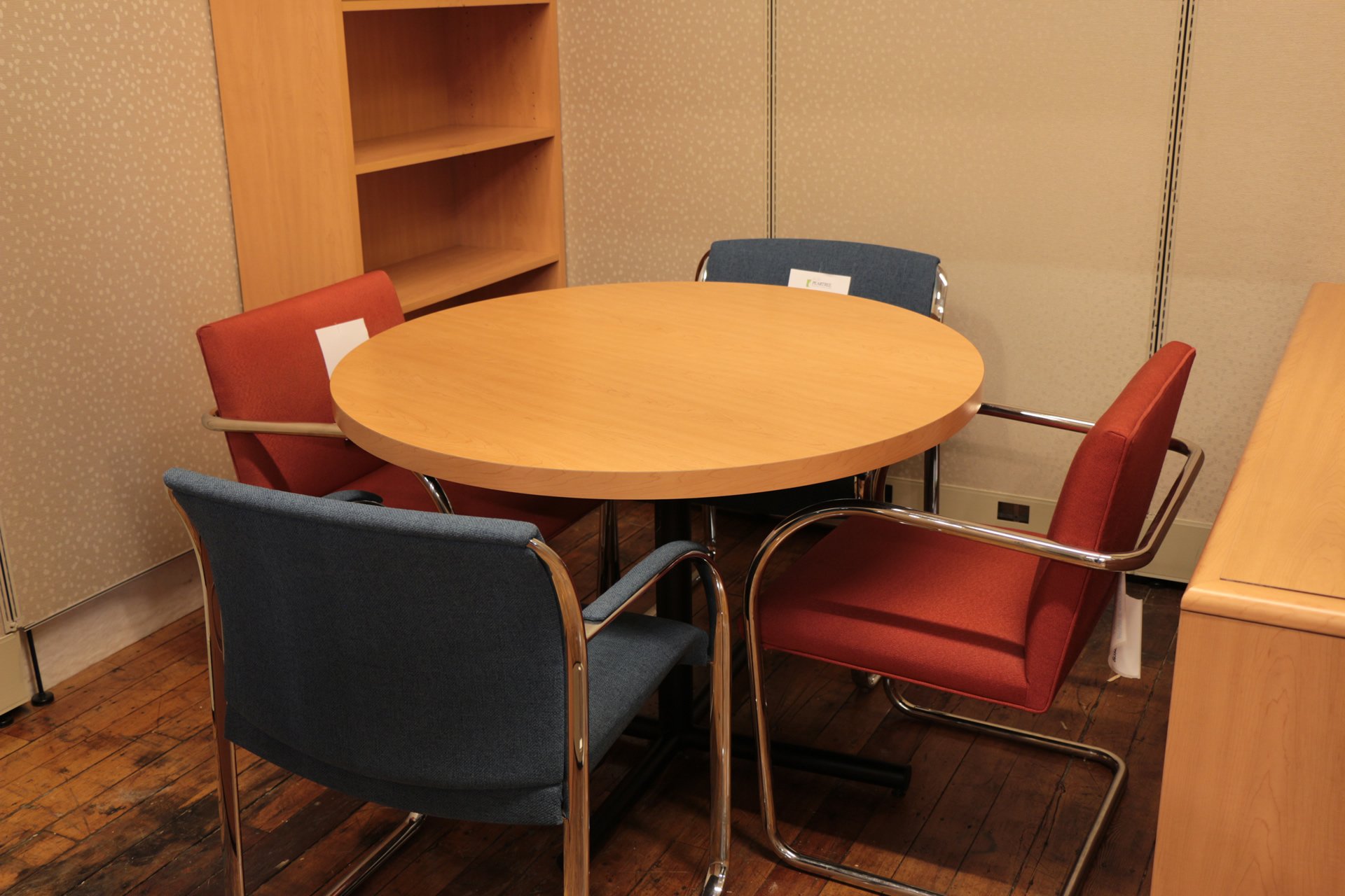 peartreeofficefurniture_peartreeofficefurniture_peartreeofficefurniture_national-hiland-42-diameter-honey-maple-round-conference-table.jpg