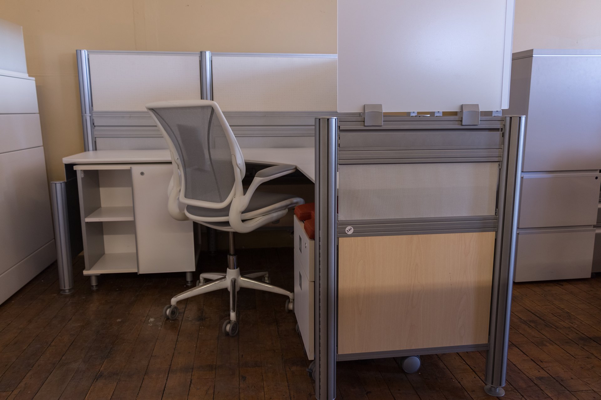 peartreeofficefurniture_peartreeofficefurniture_peartreeofficefurniture_tayco-up-6-x-6-cubicles-4.jpg