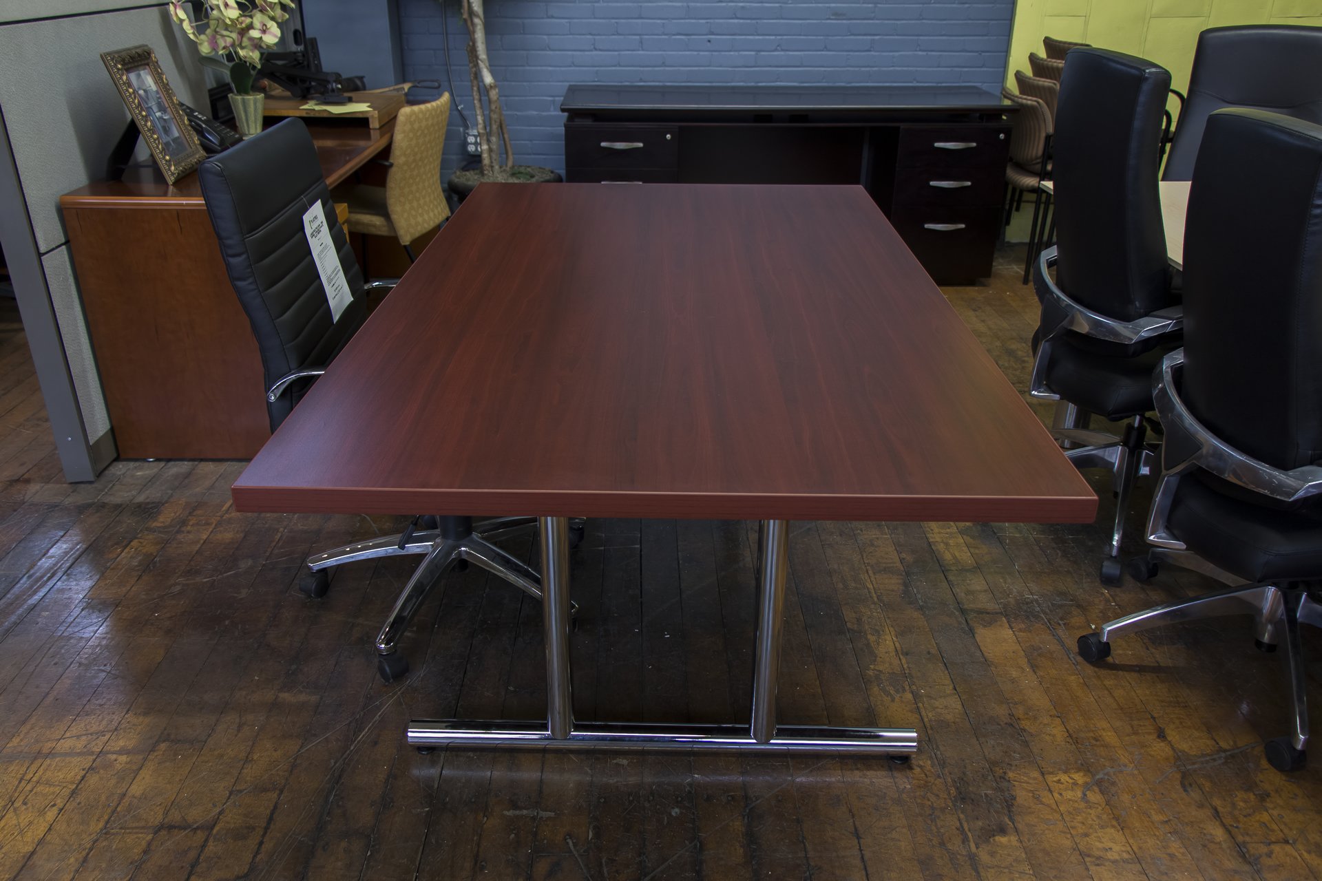 peartreeofficefurniture_peartreeofficefurniture_peartreeofficefurniture_warren-series-cherry-laminate-modular-meeting-tables-2.jpg