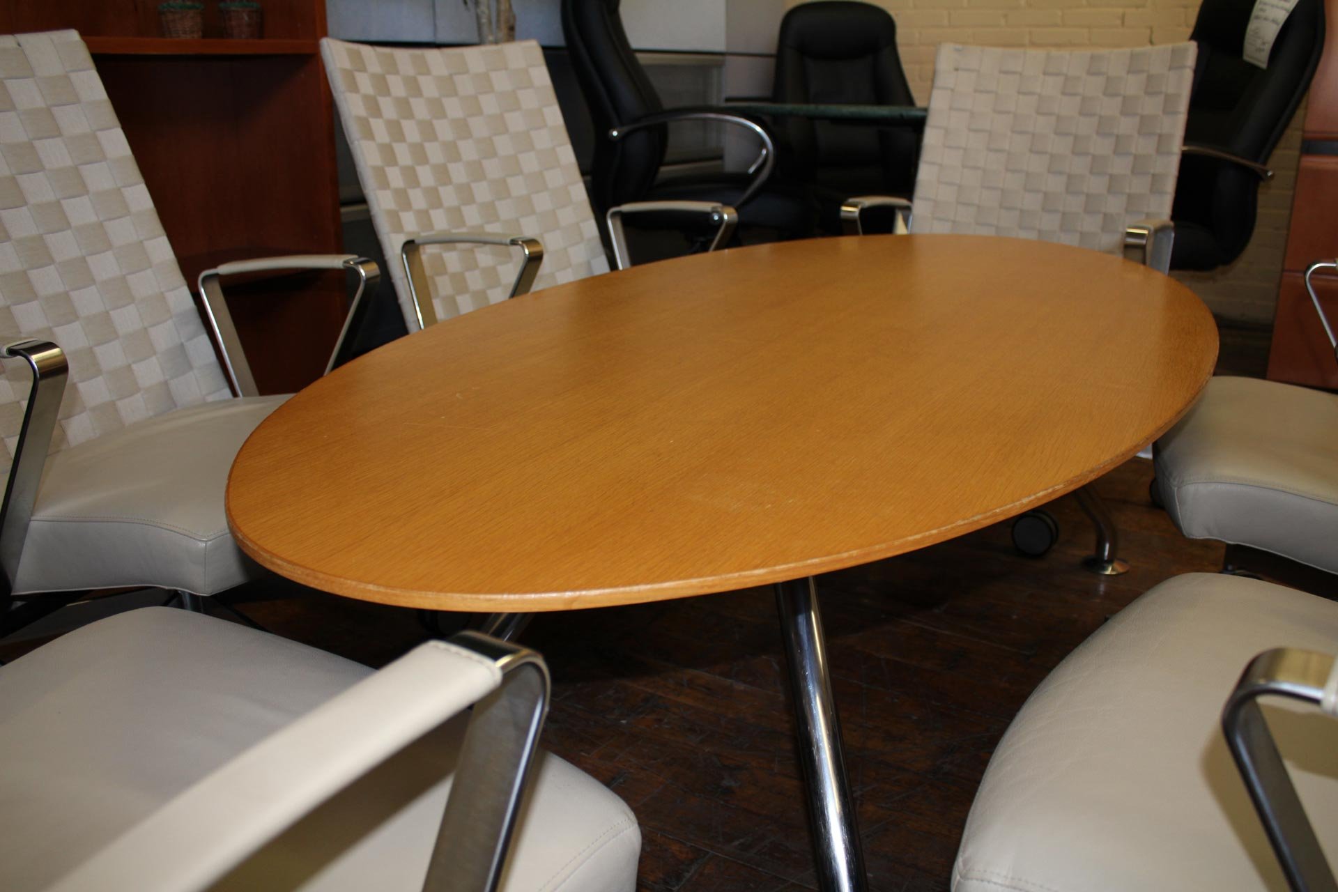 peartreeofficefurniture_peartreeofficefurniture_t221b.jpg