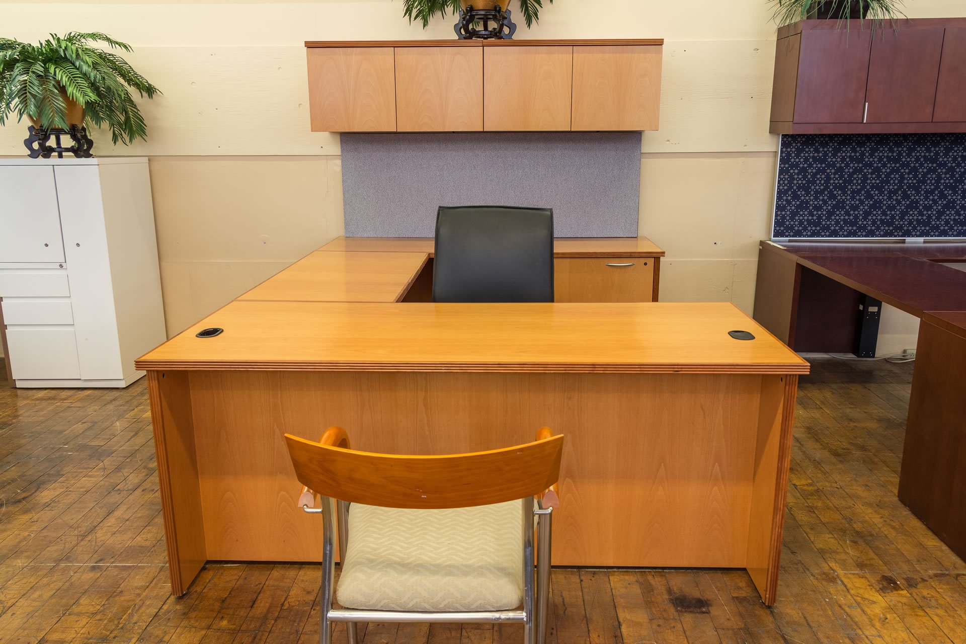 Honey Maple Executive U-Shaped Desk Suite