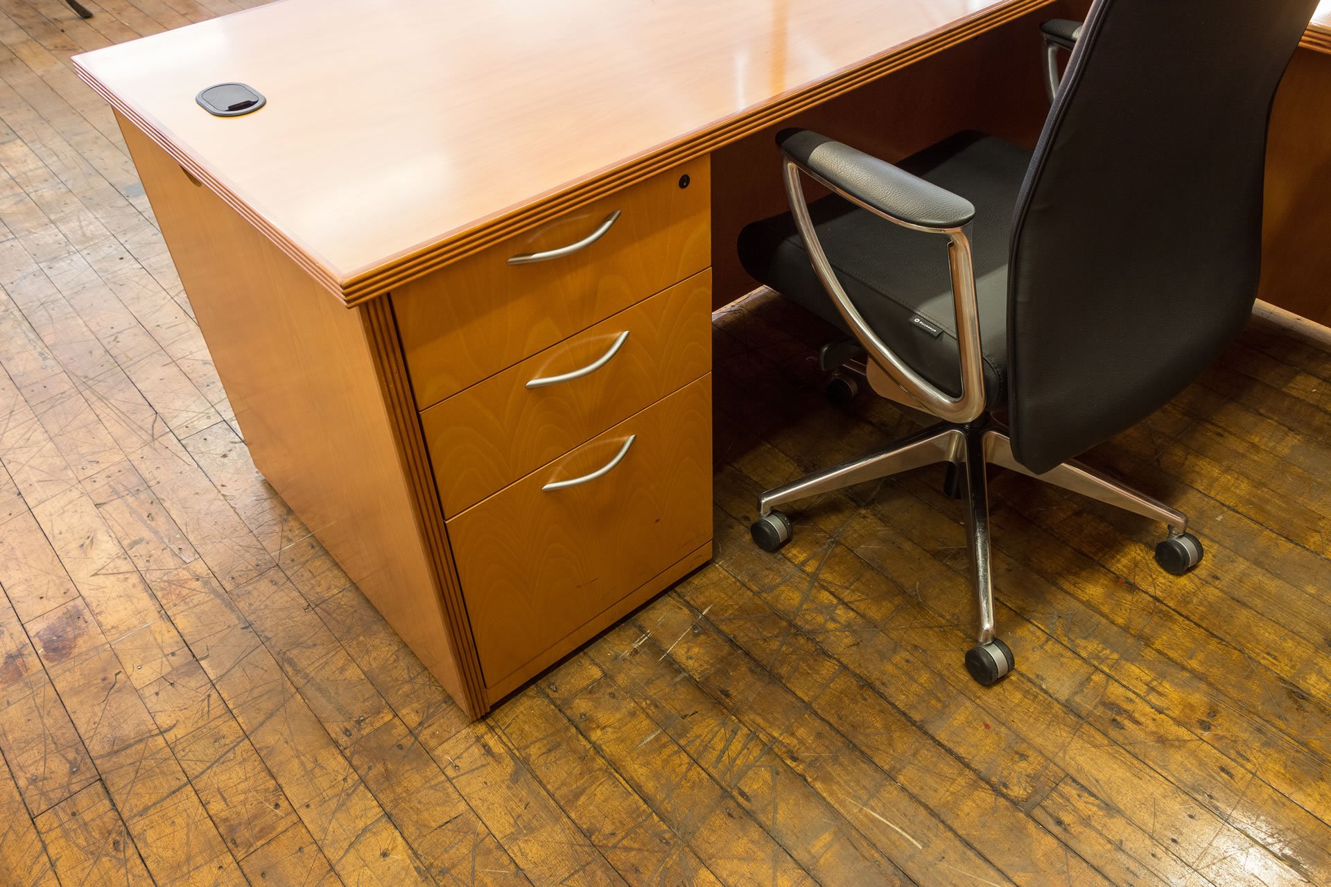 Honey Maple Executive U-Shaped Desk Suite