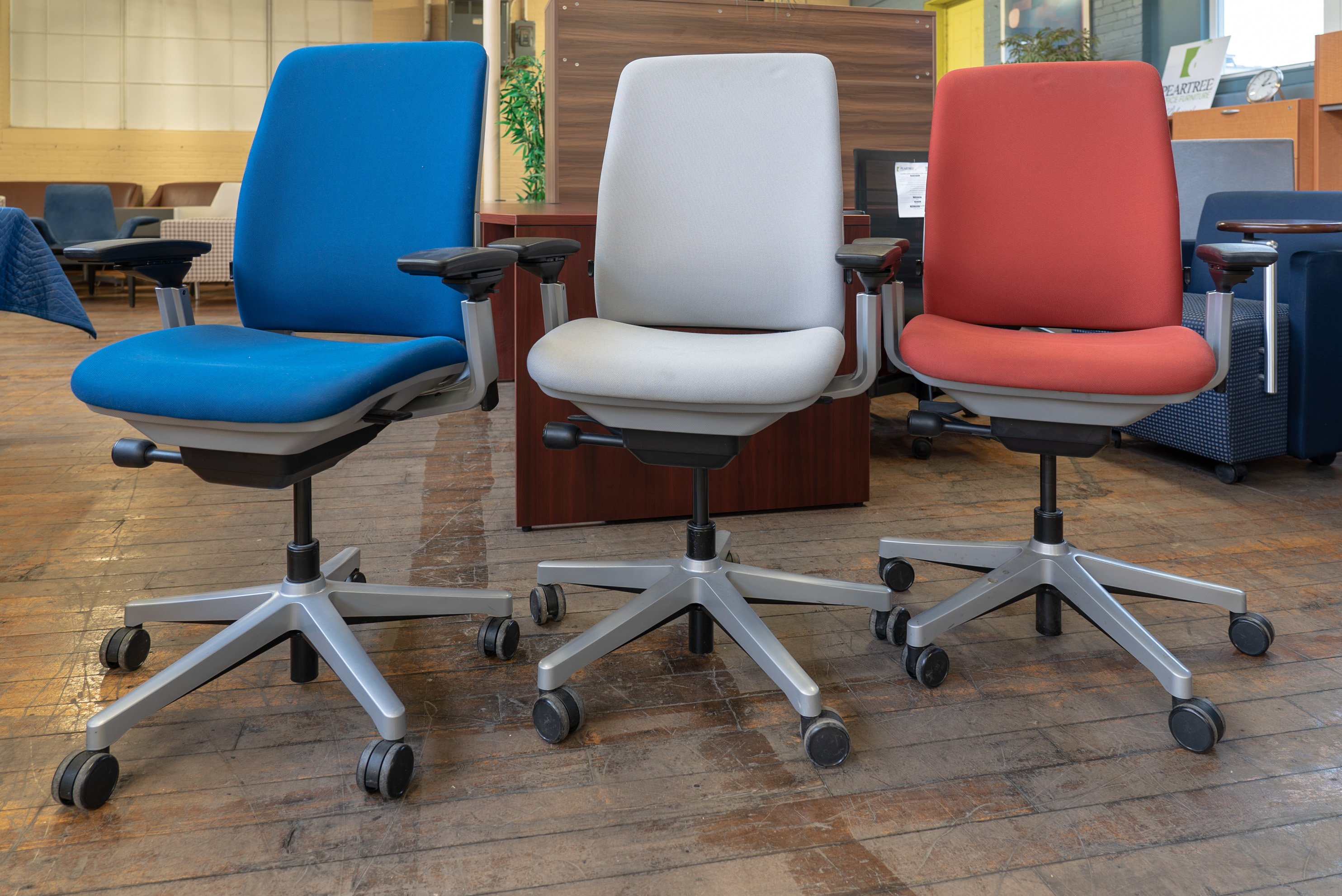 steelcase-amia-task-chairs