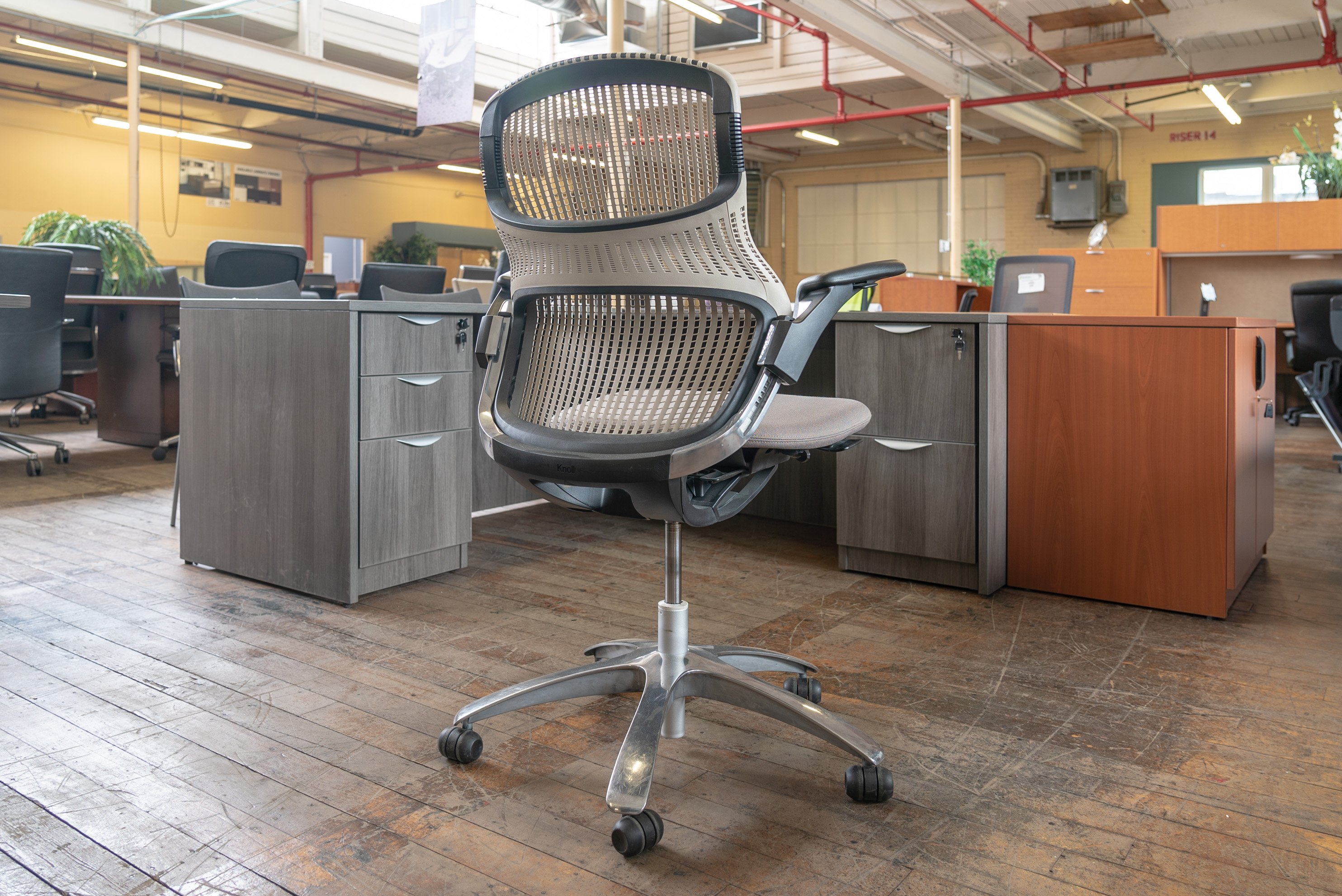 knoll-generation-task-chairs