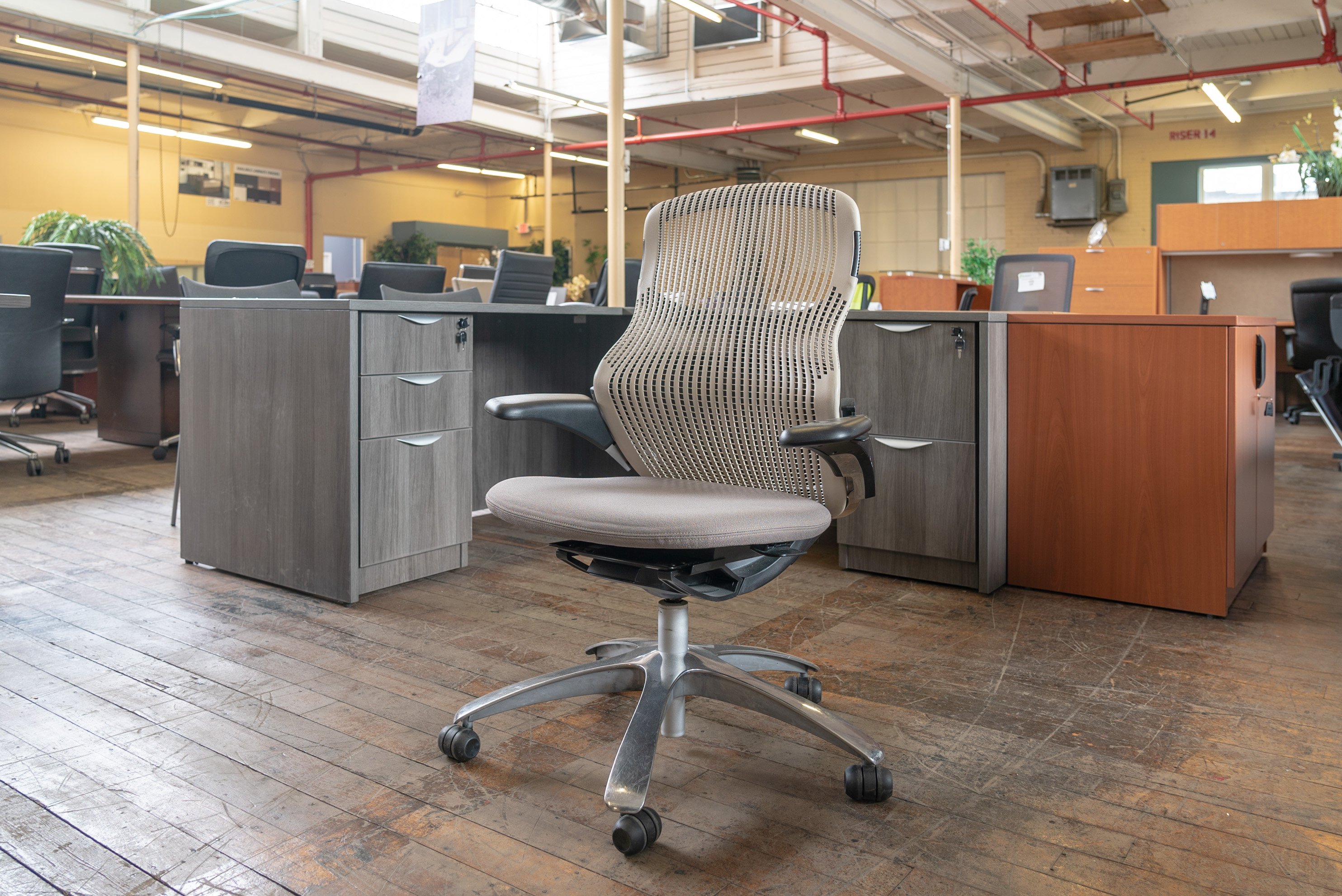 knoll-generation-task-chairs