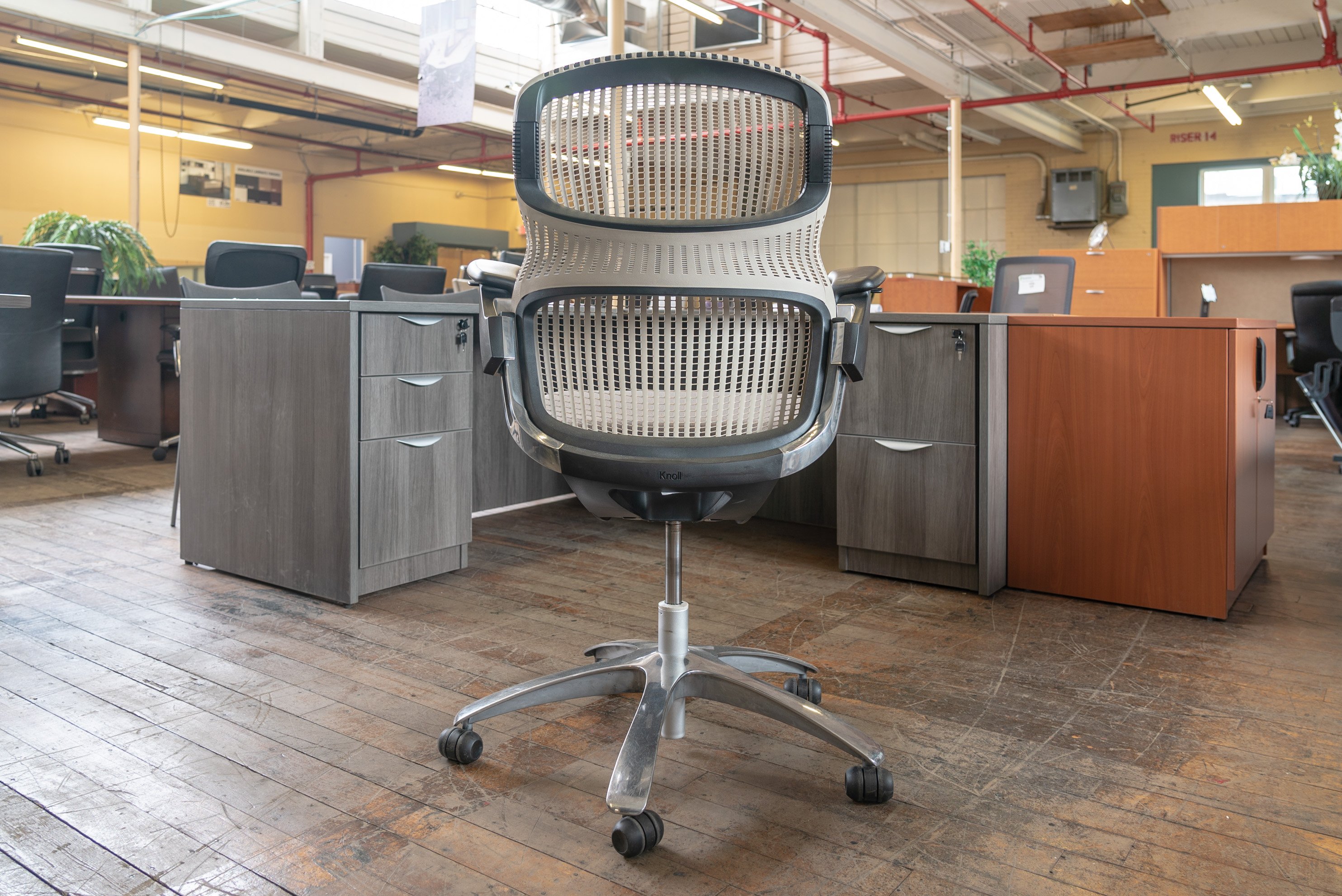 knoll-generation-task-chairs
