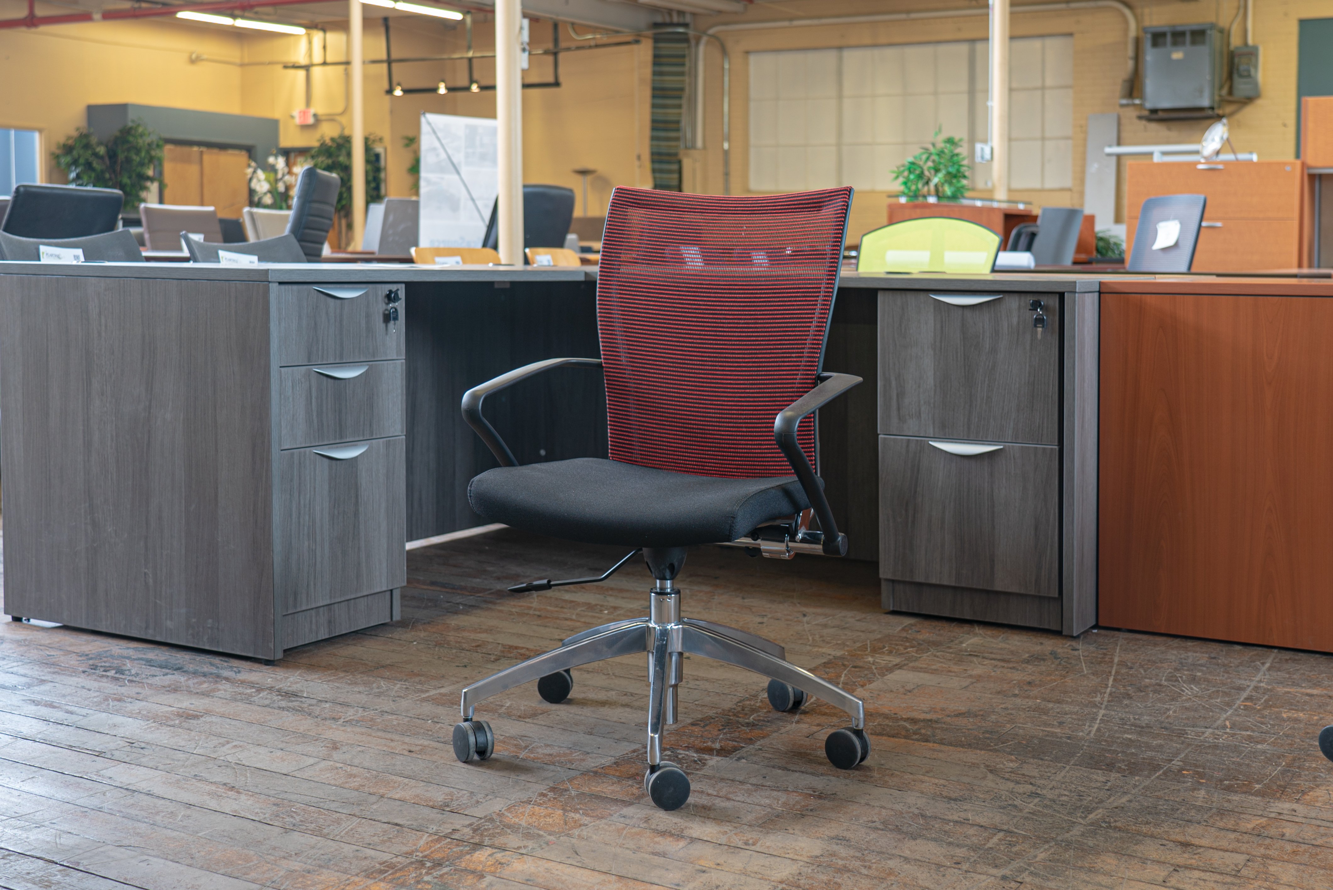 haworth-x99-nesting-advanced-seminar-chair
