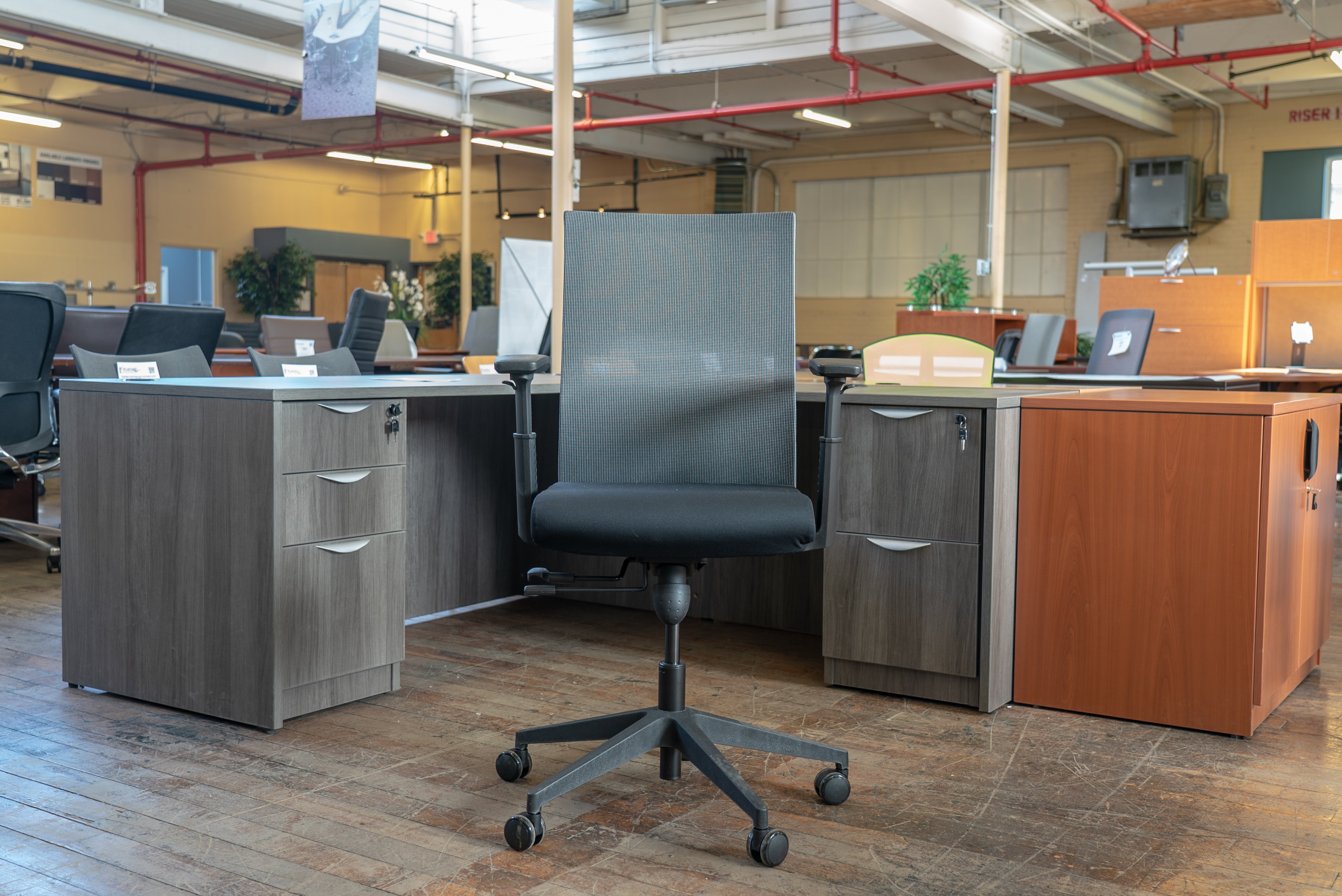 peartree-eclipse-mesh-back-task-chairs-stools