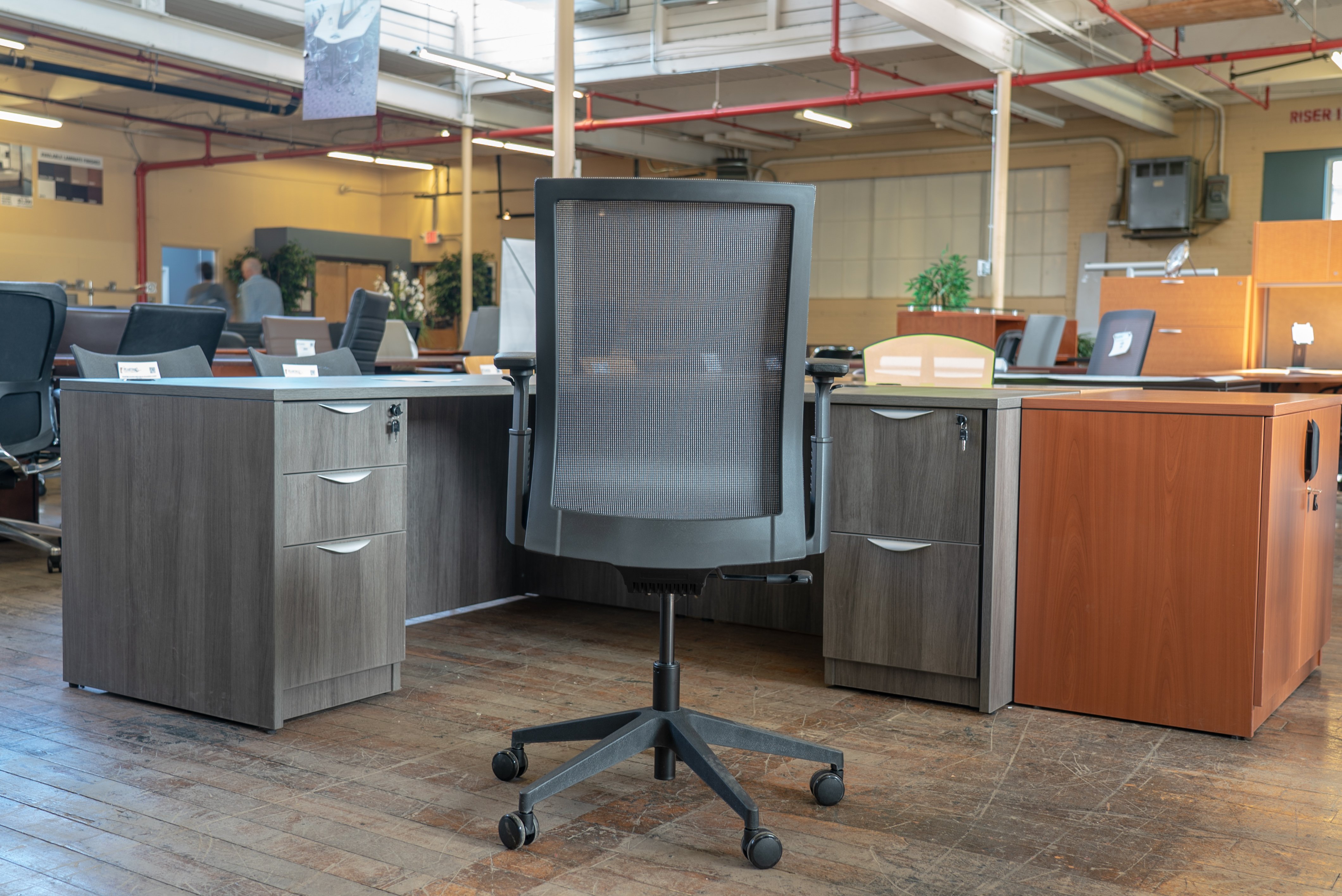 peartree-eclipse-mesh-back-task-chairs-stools