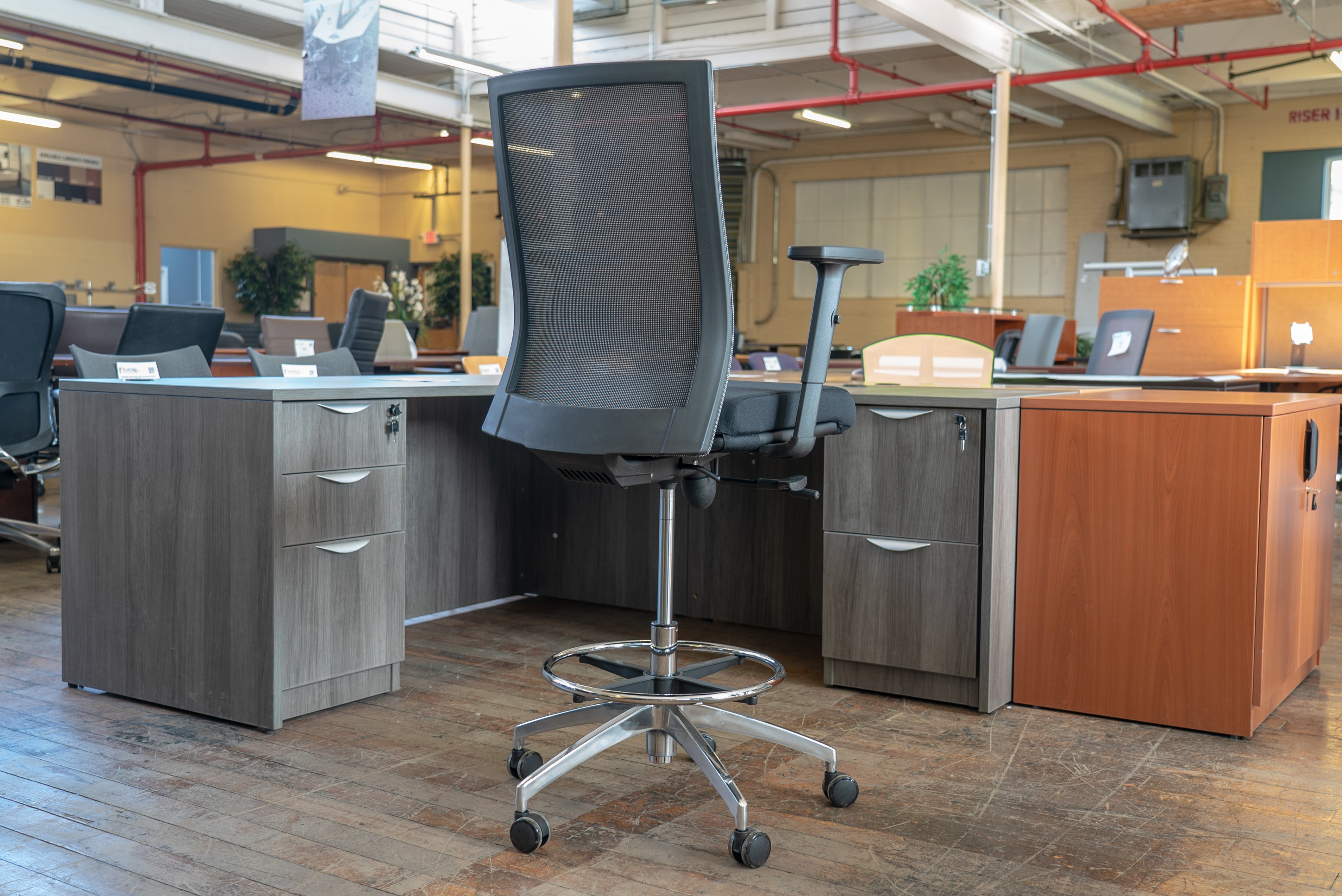 peartree-eclipse-mesh-back-task-chairs-stools