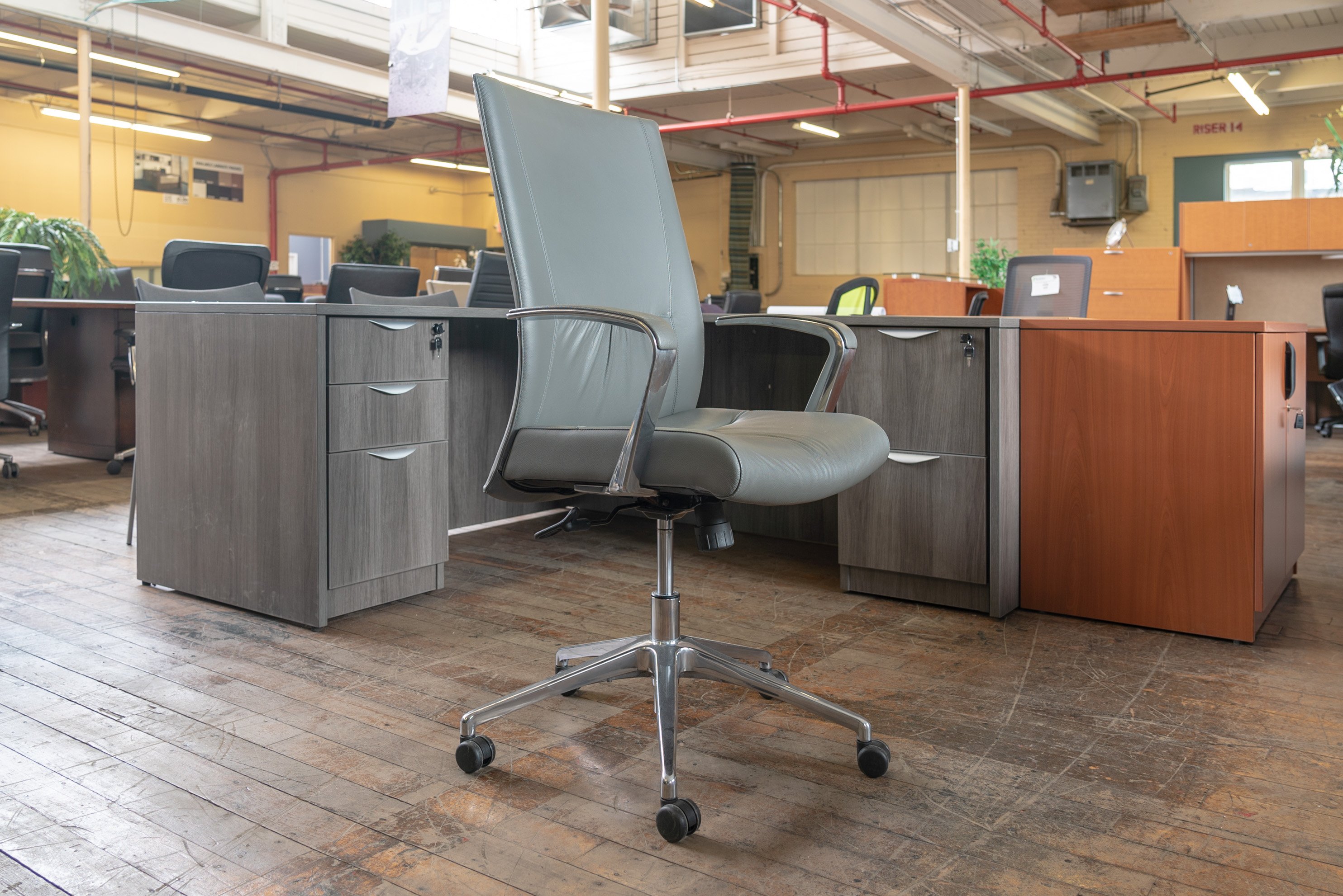 stylex-insight-decora-mid-back-leather-executive-chairs